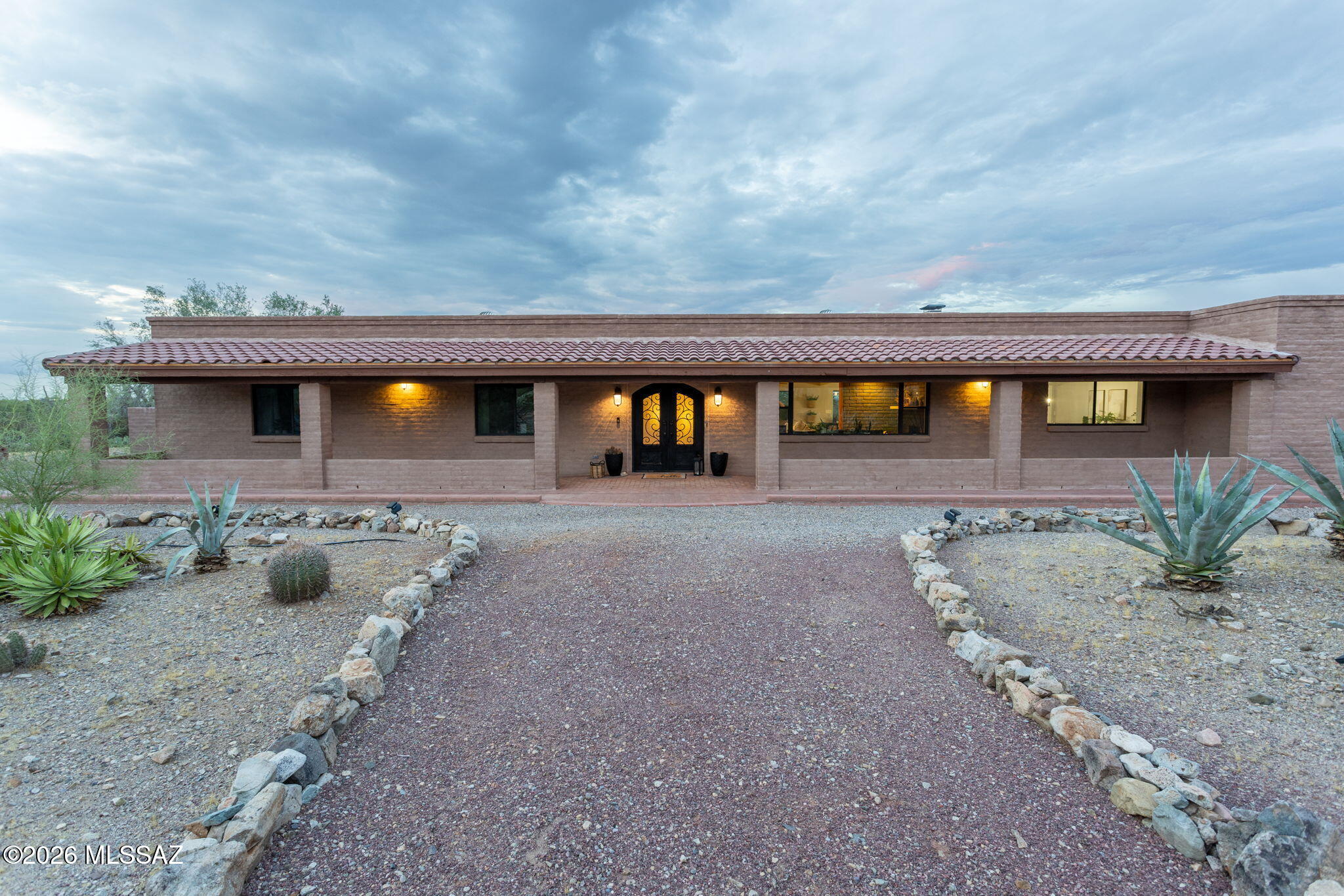 6040 W Peregrine Way — photo