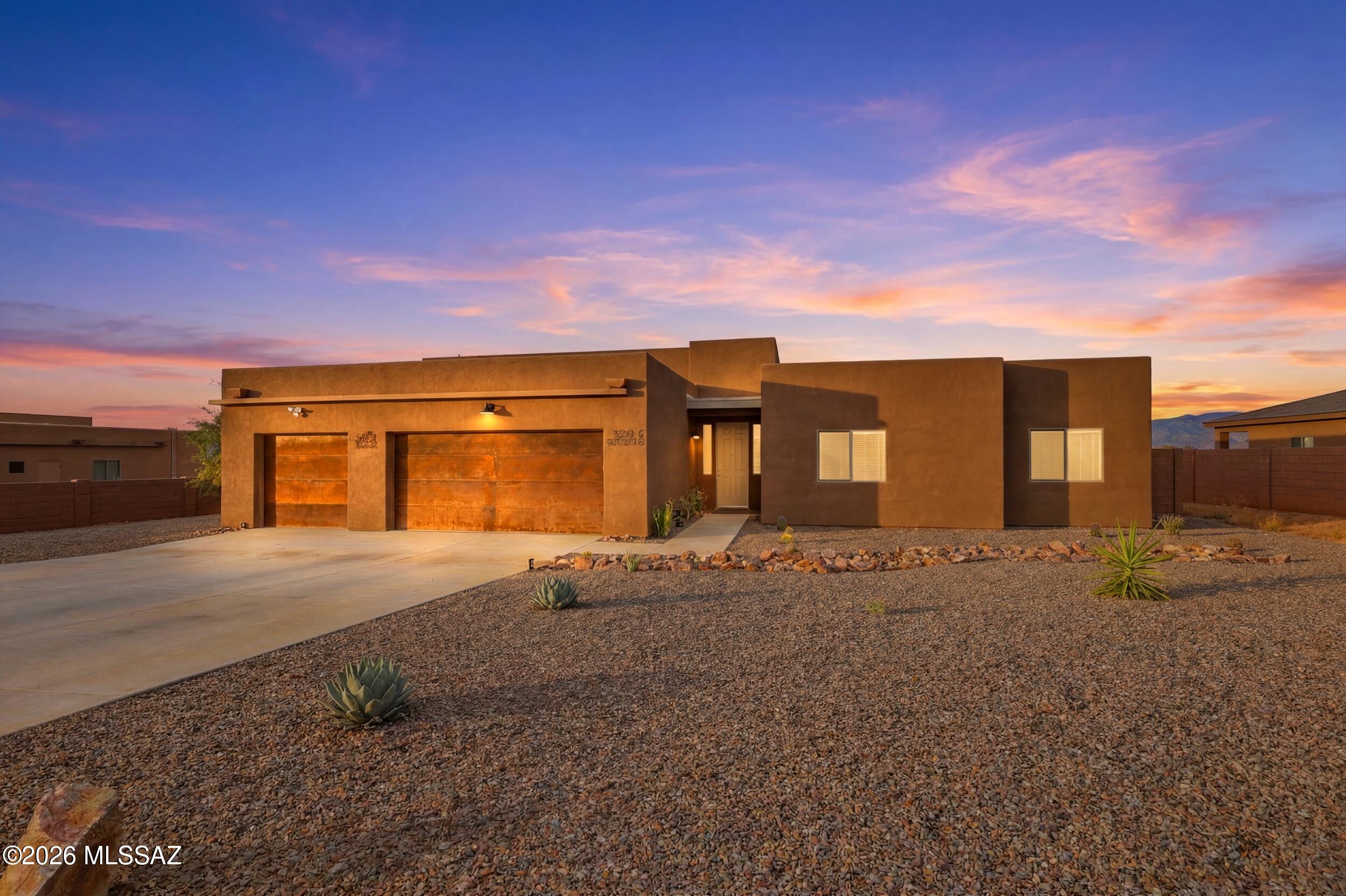 3335 E Canyoneer Drive — photo