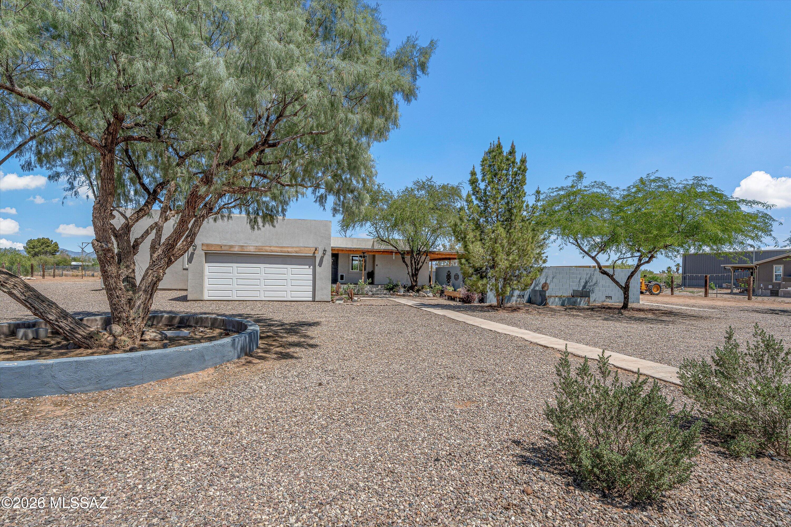 12240 N Calle De La Solana — photo