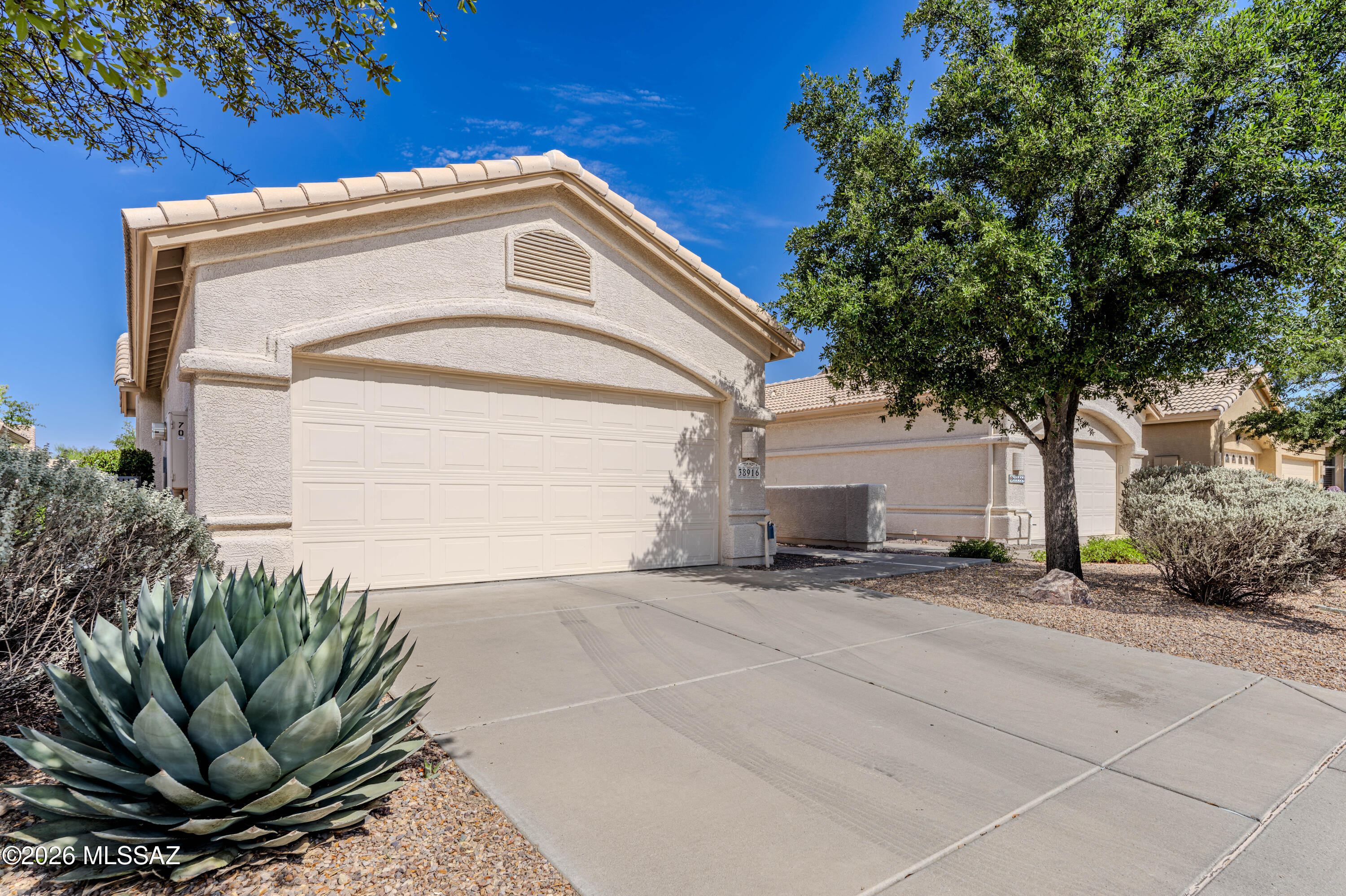 38916 S Carefree Drive — photo