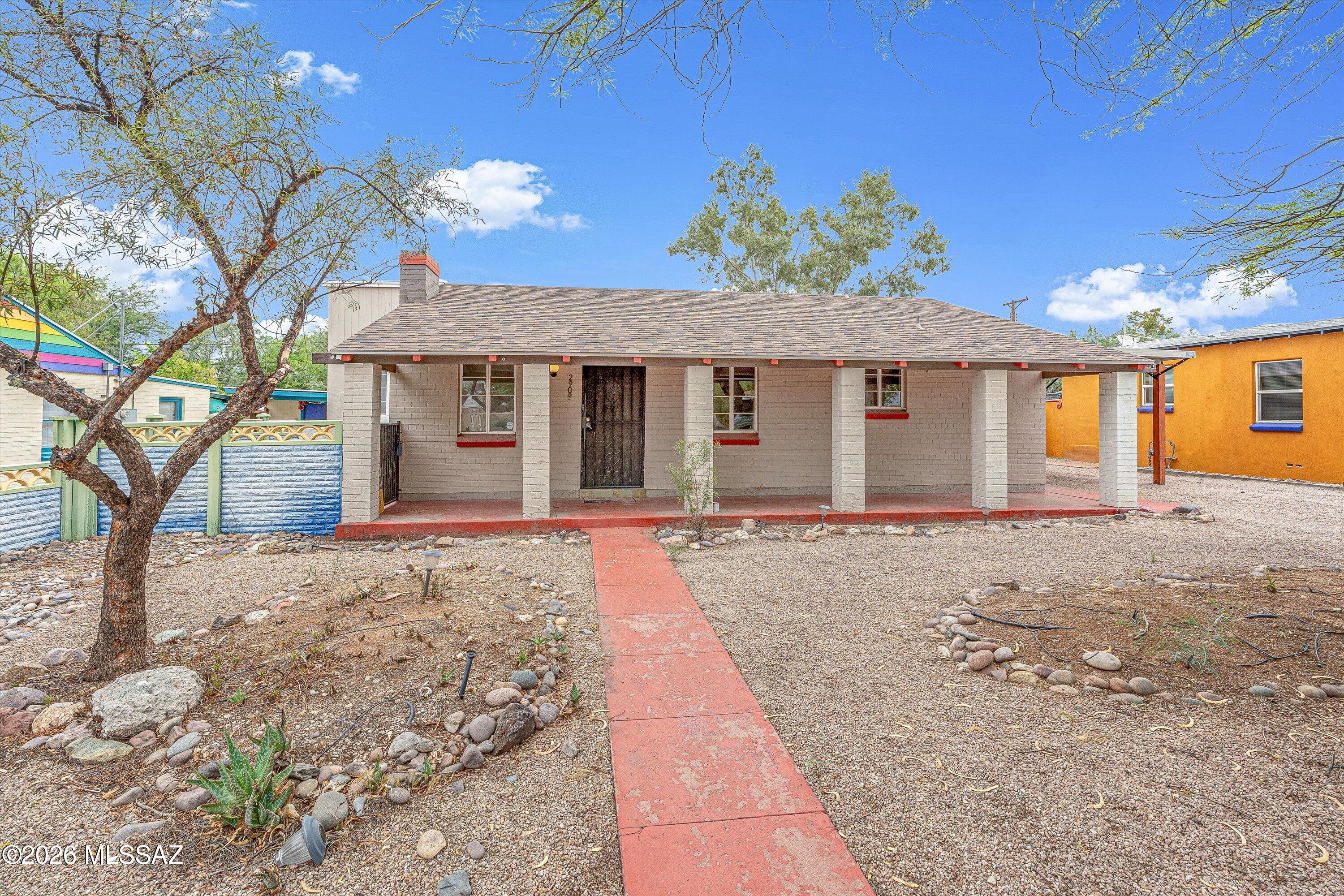 2909 E Lester Street — photo
