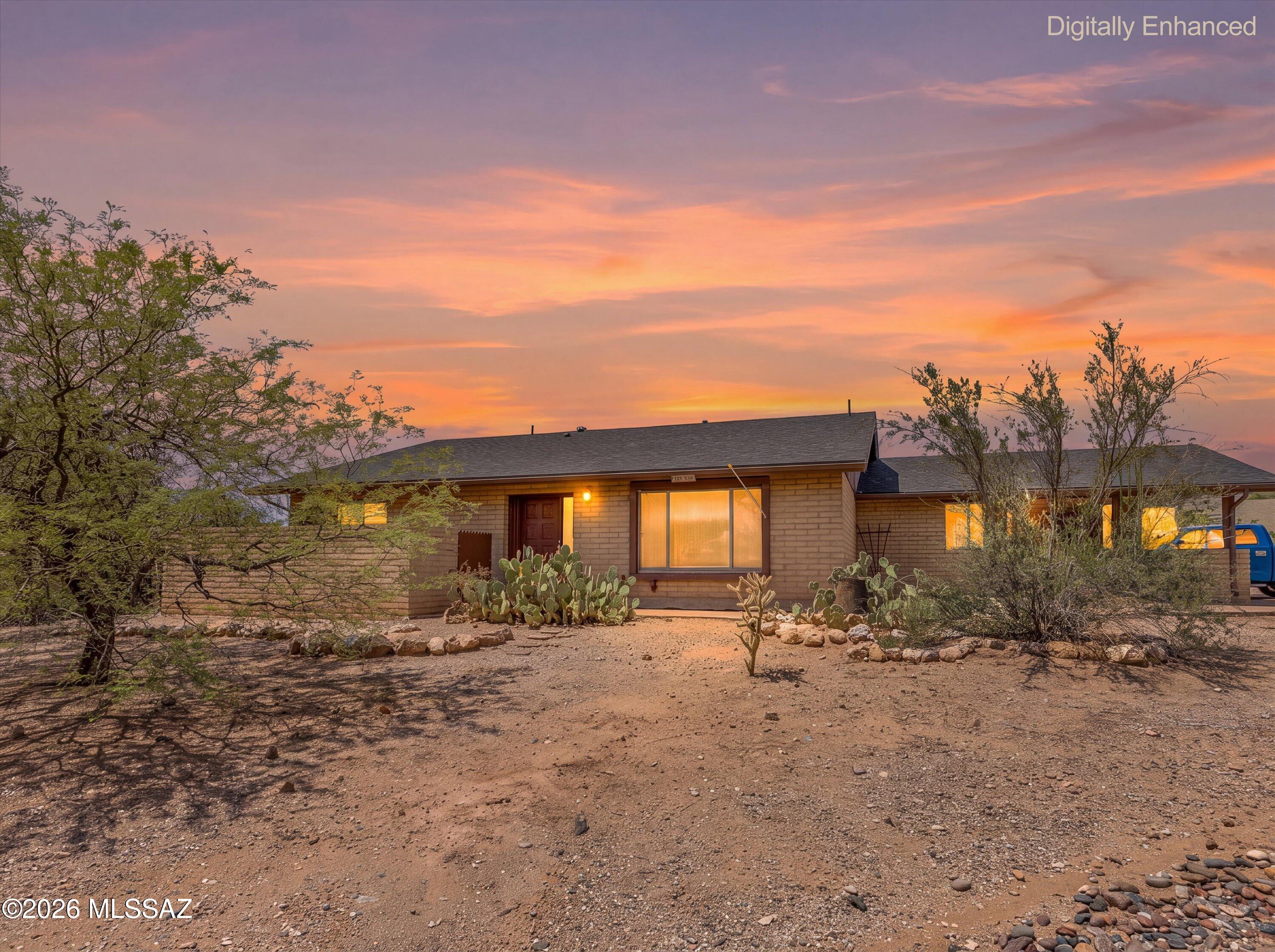 3832 N Gunnison Drive — photo