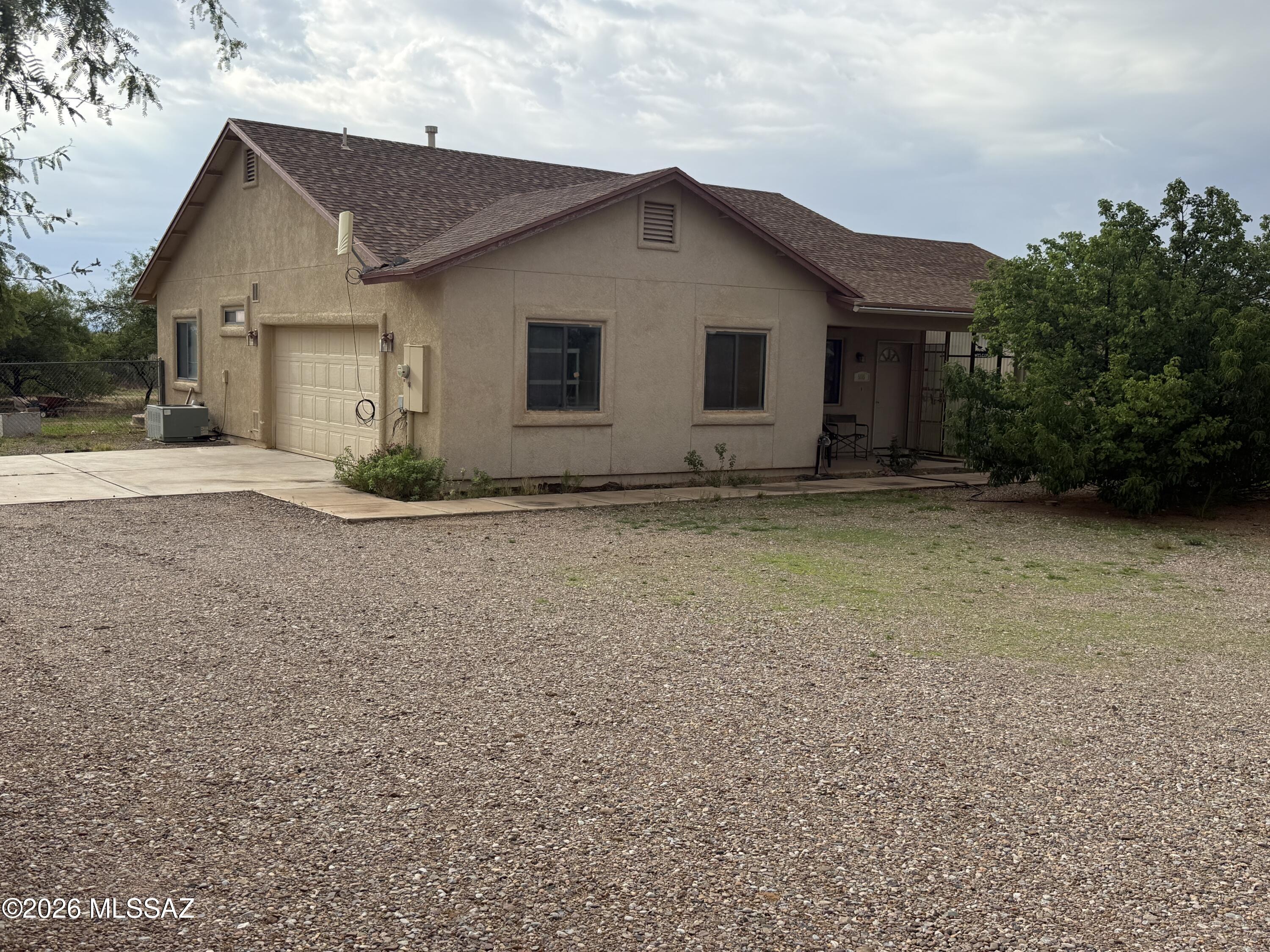 5655 S Calle De La Rosa — photo