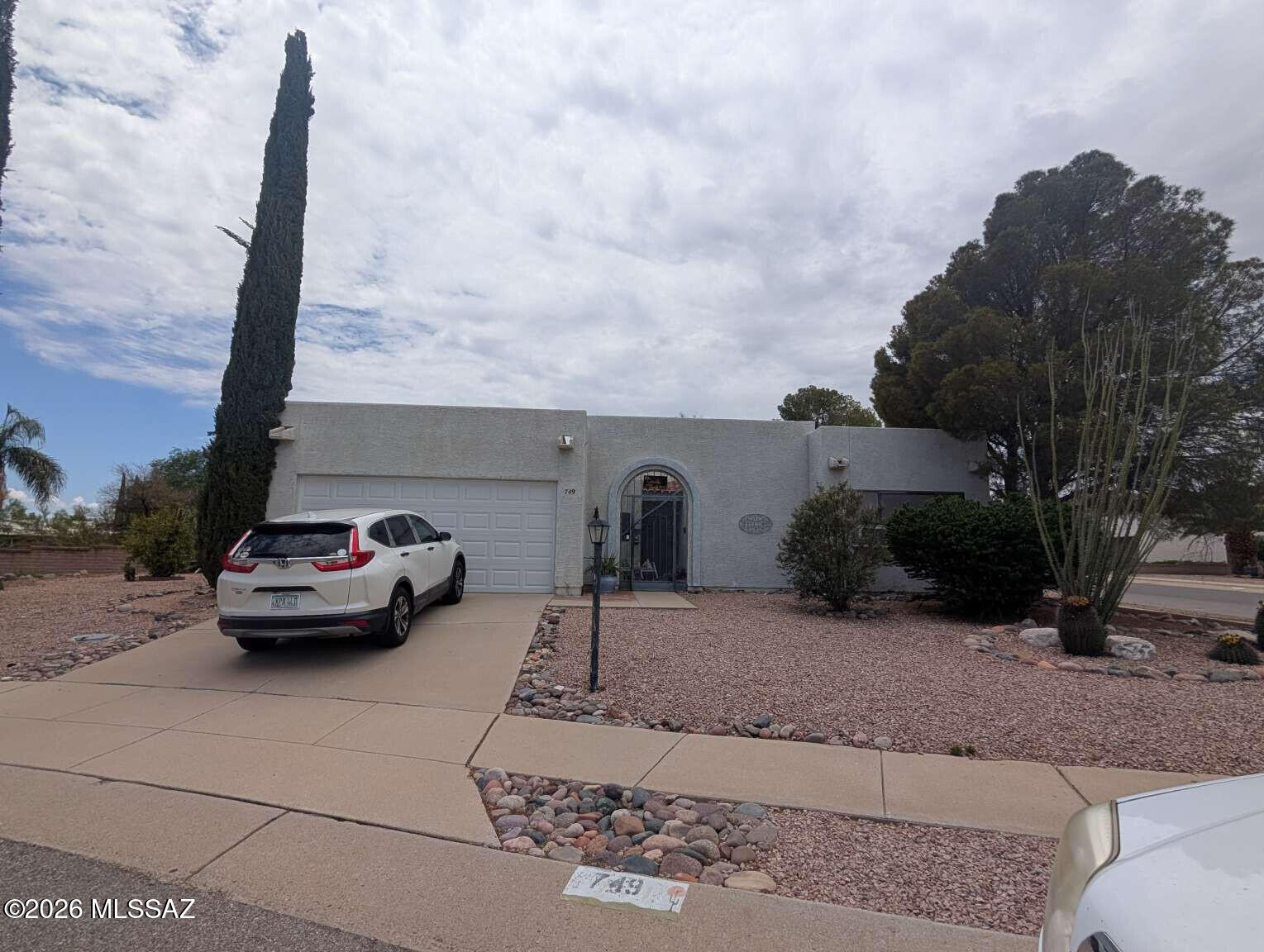 749 W Rio Altar — photo