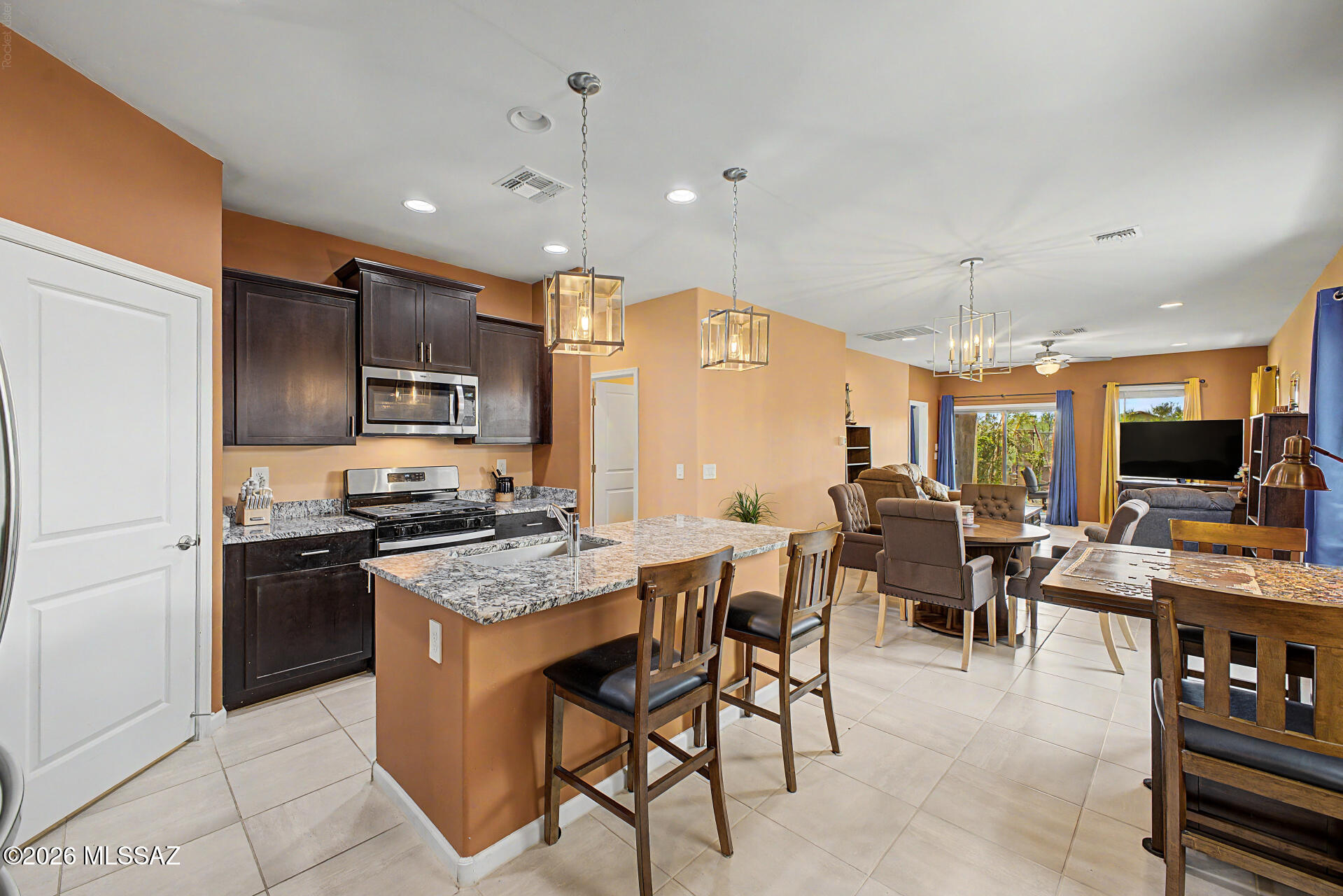 871 W Calle Lindo Clavel — photo