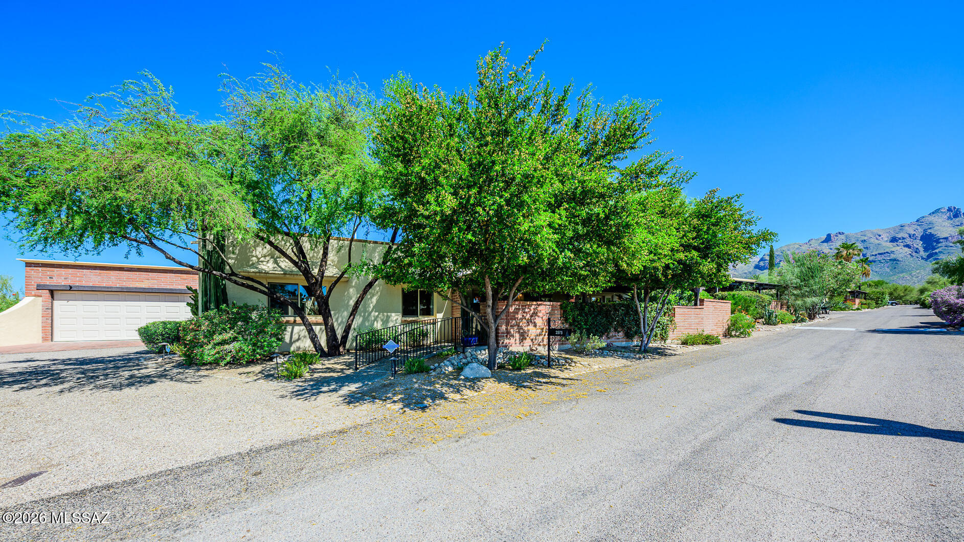 2575 E Avenida De Posada — photo