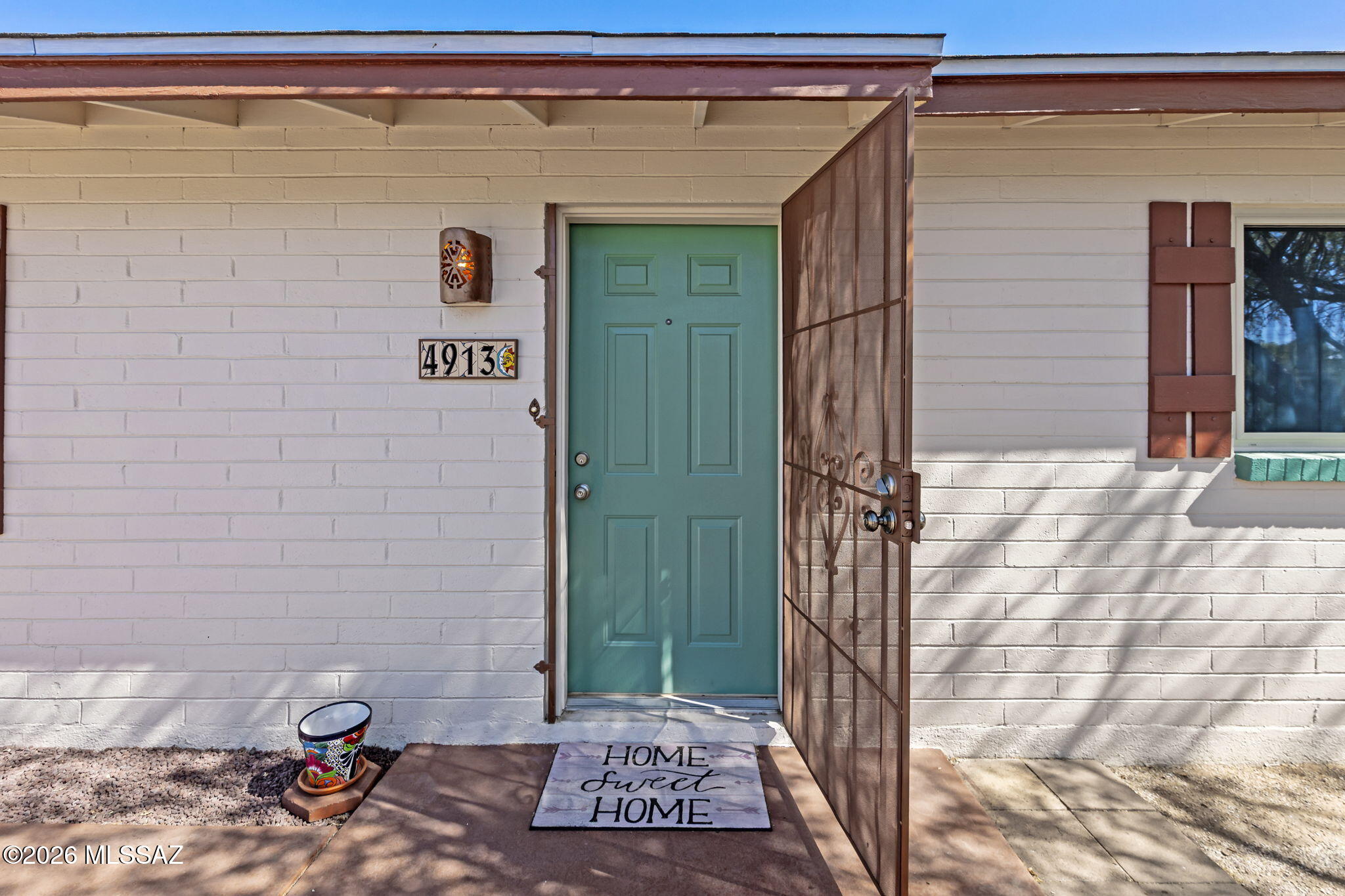 4913 E Baker Street — photo