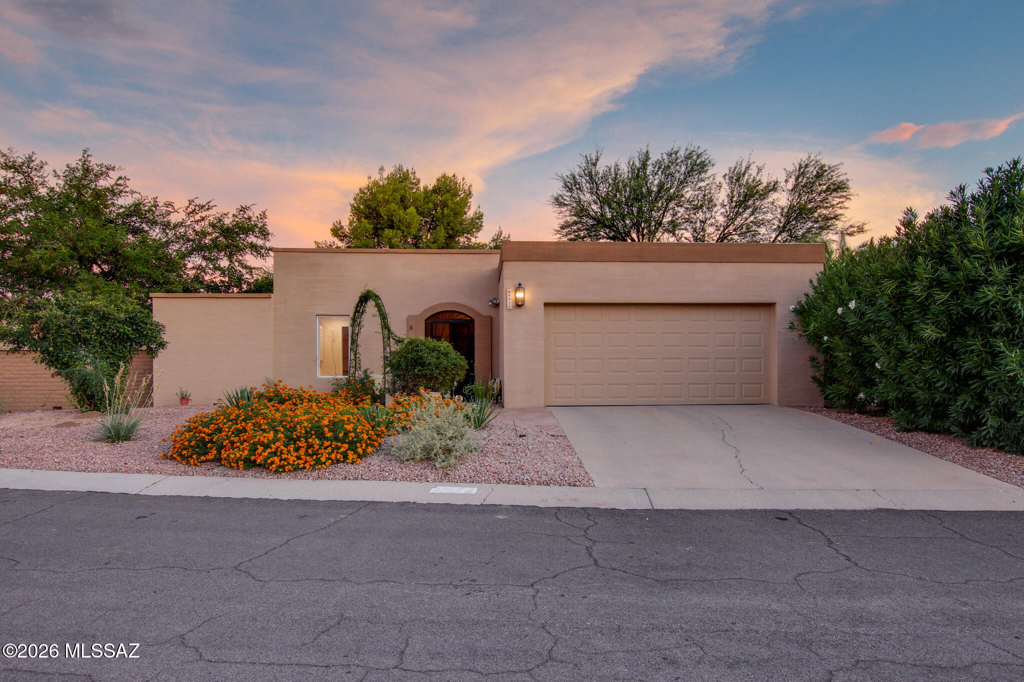 8972 E Linden Street — photo