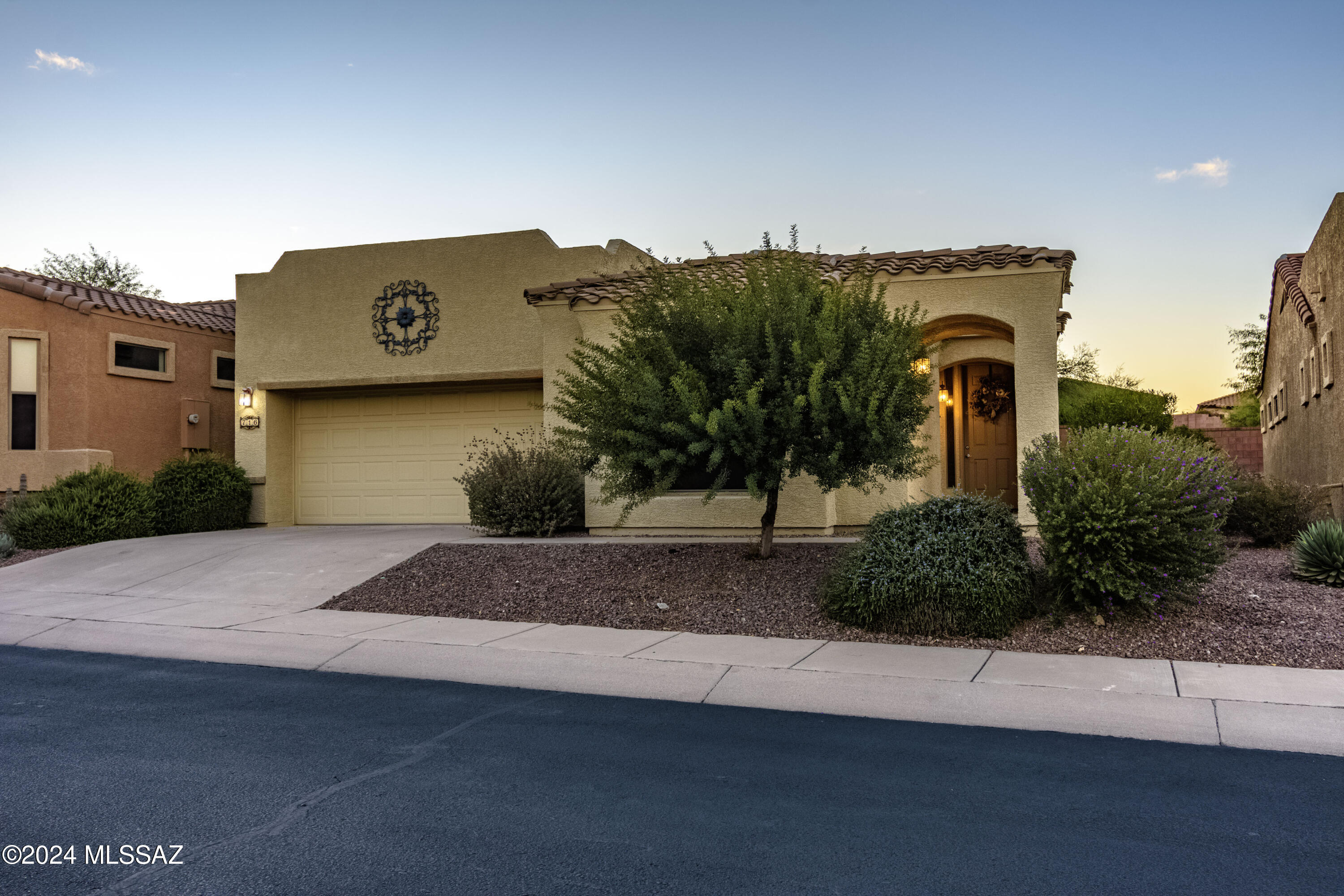 716 W Shadow Wood Street, Green Valley, AZ 85614 | Realty.com