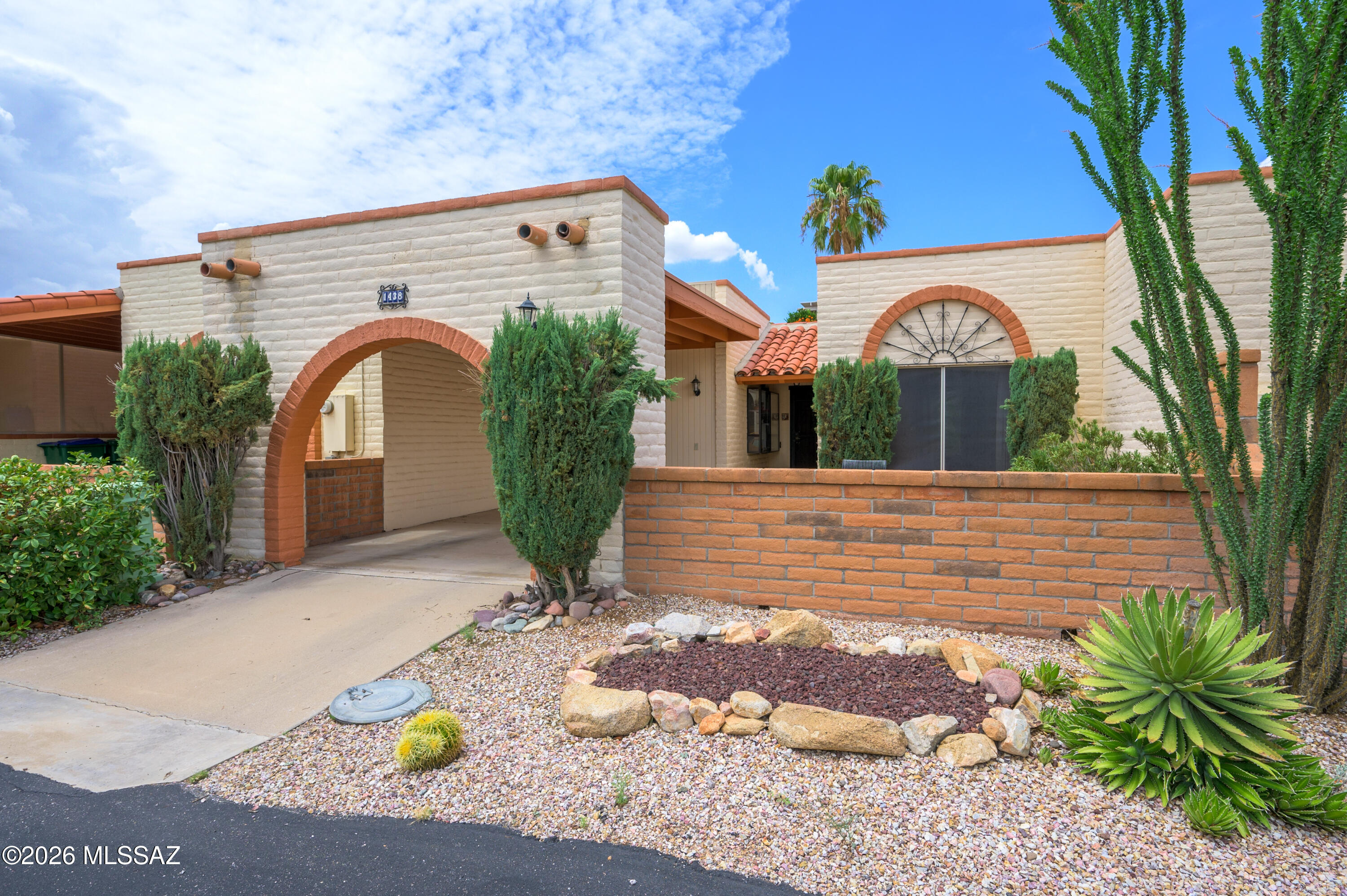 1438 W Camino Alicante — photo