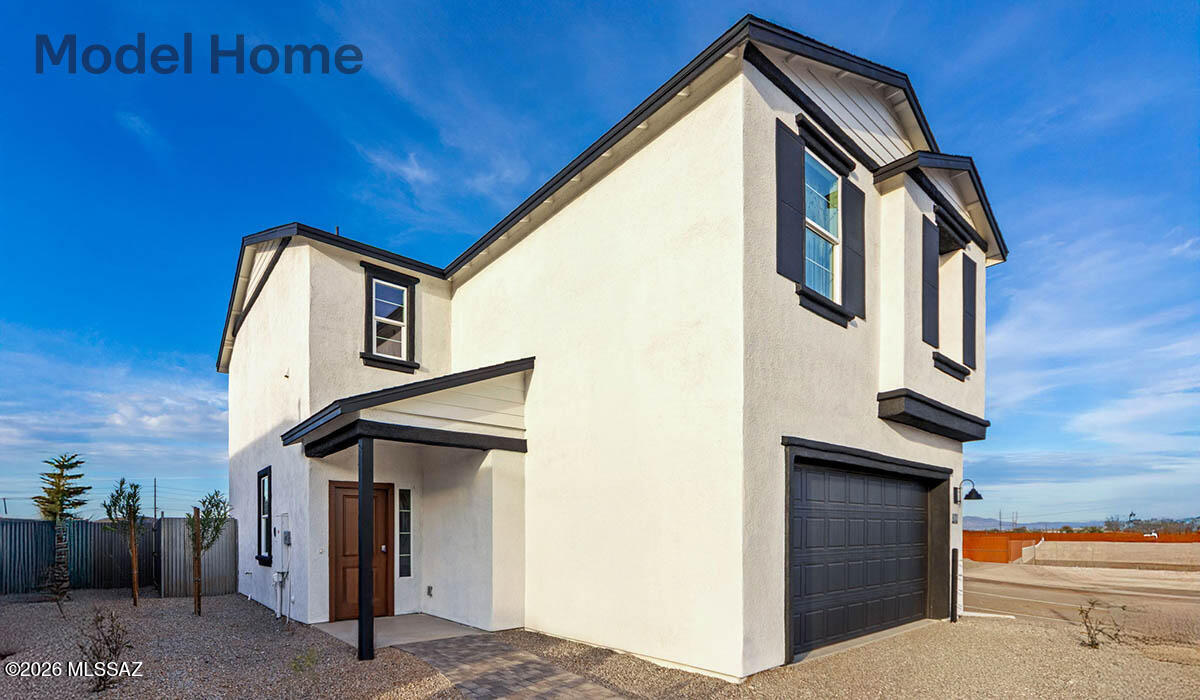 10448 W Guildford Lane — photo
