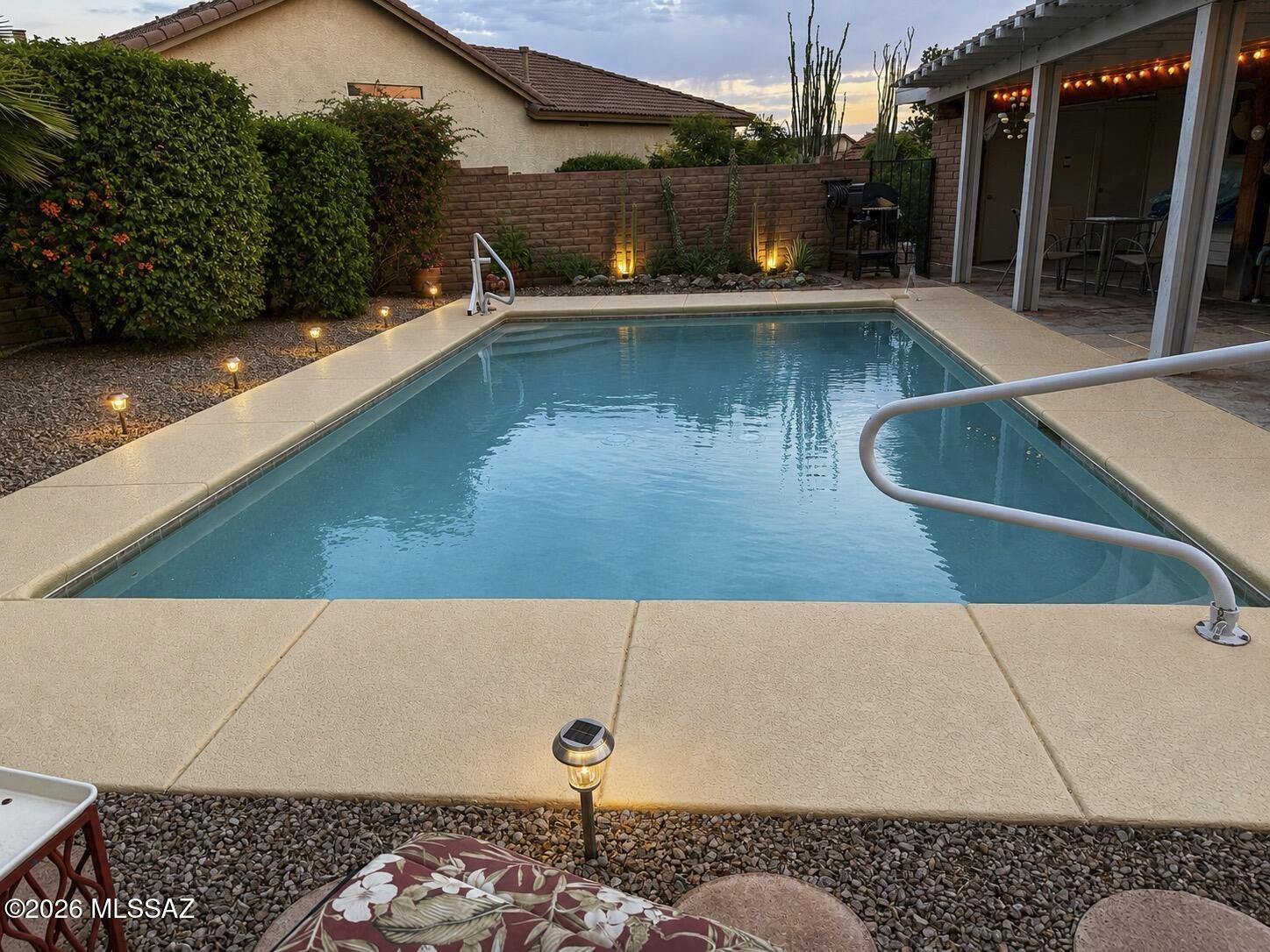 1847 E Desert Lark Ps E — photo