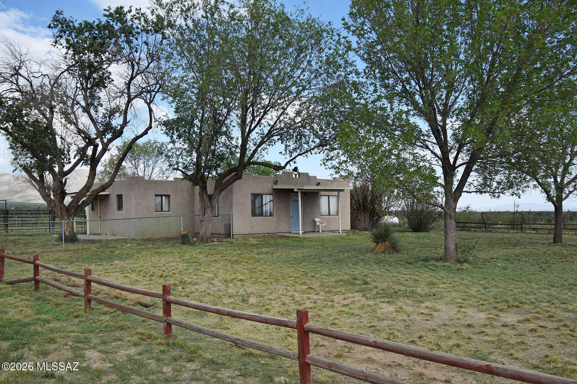 1203 N Cochise Stronghold Road — photo