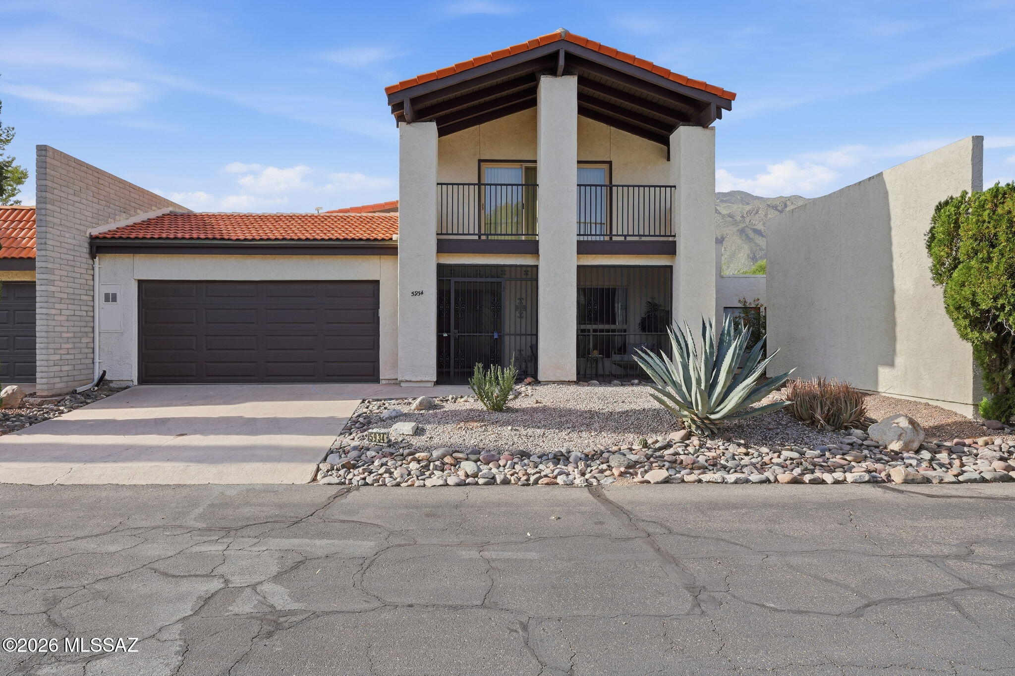 5934 N Placita Del Conde — photo