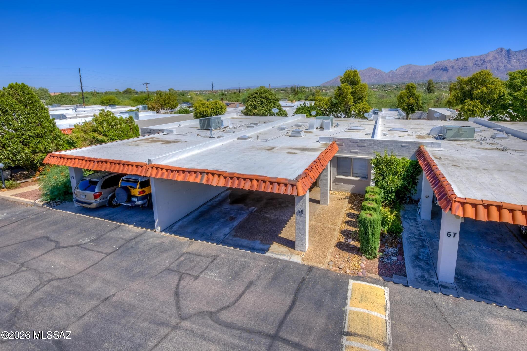 2525 E Prince Road 66 — photo