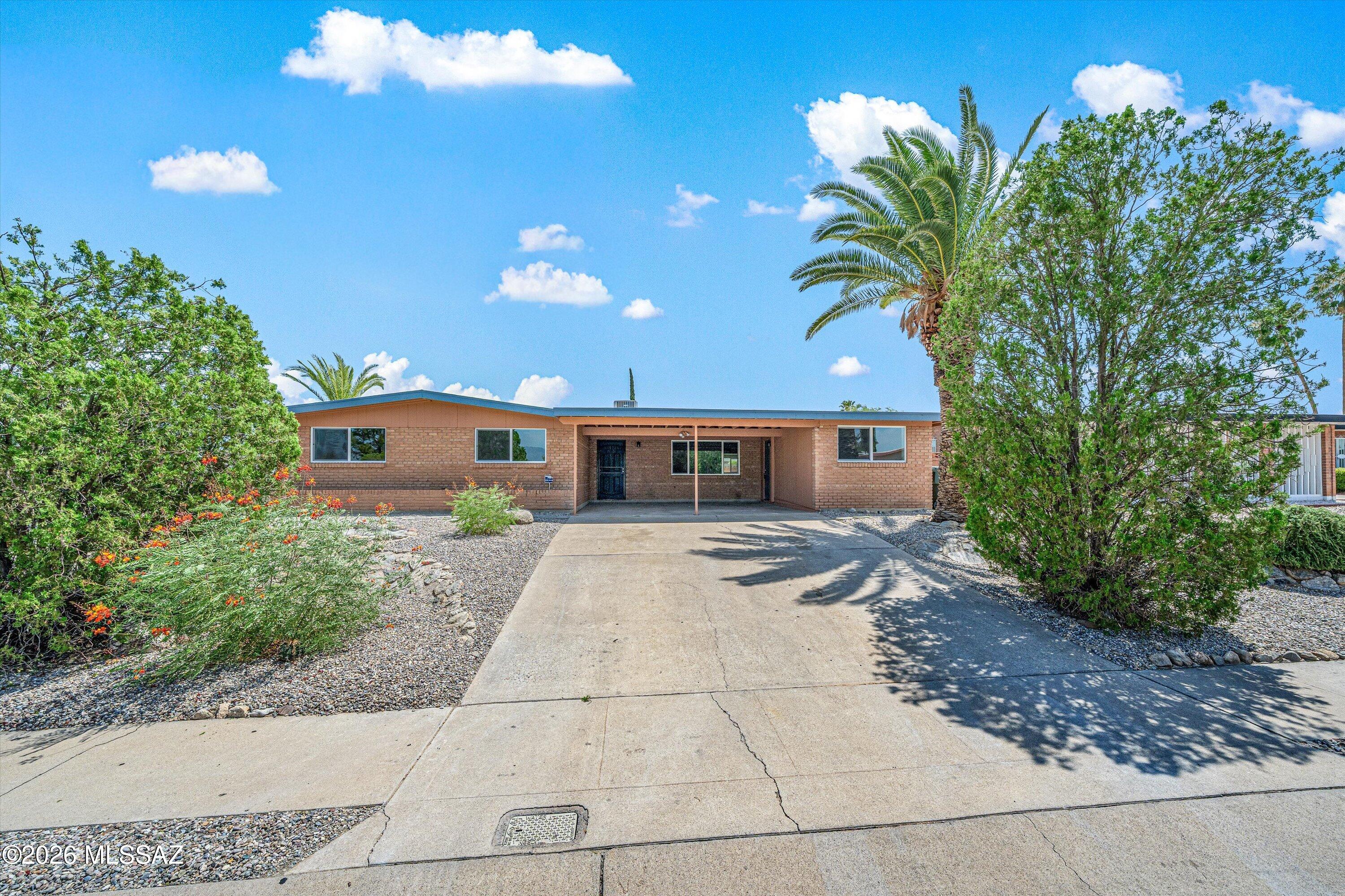 9048 E Pine Valley Drive — photo