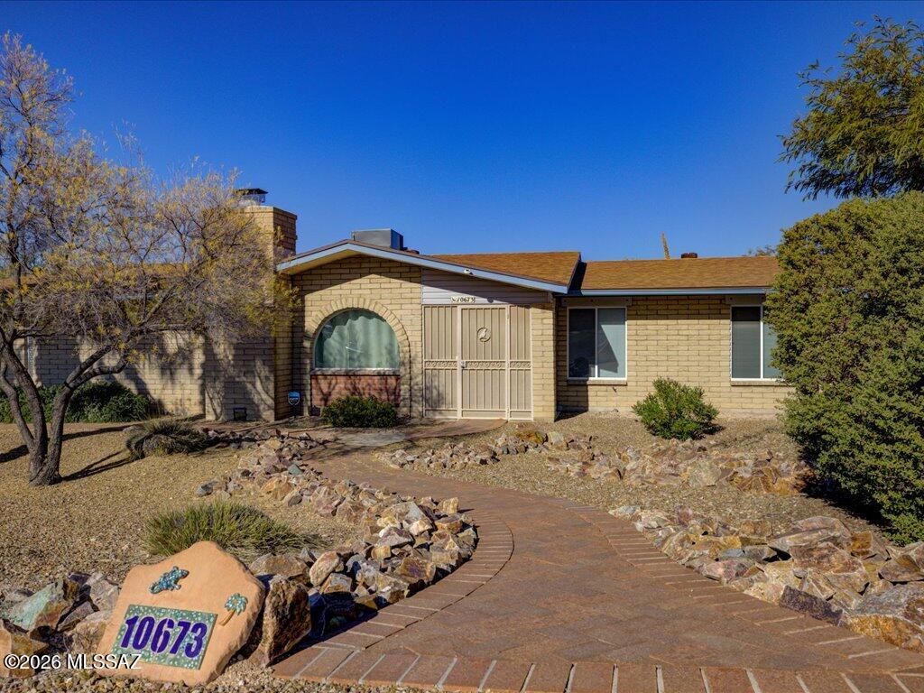 10673 E Camino Quince — photo