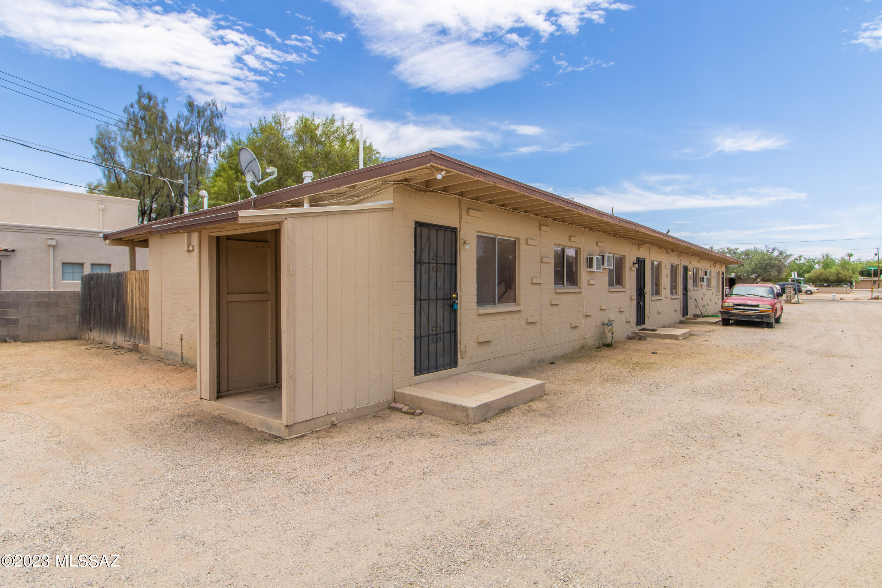 3647 E Bermuda Street — photo