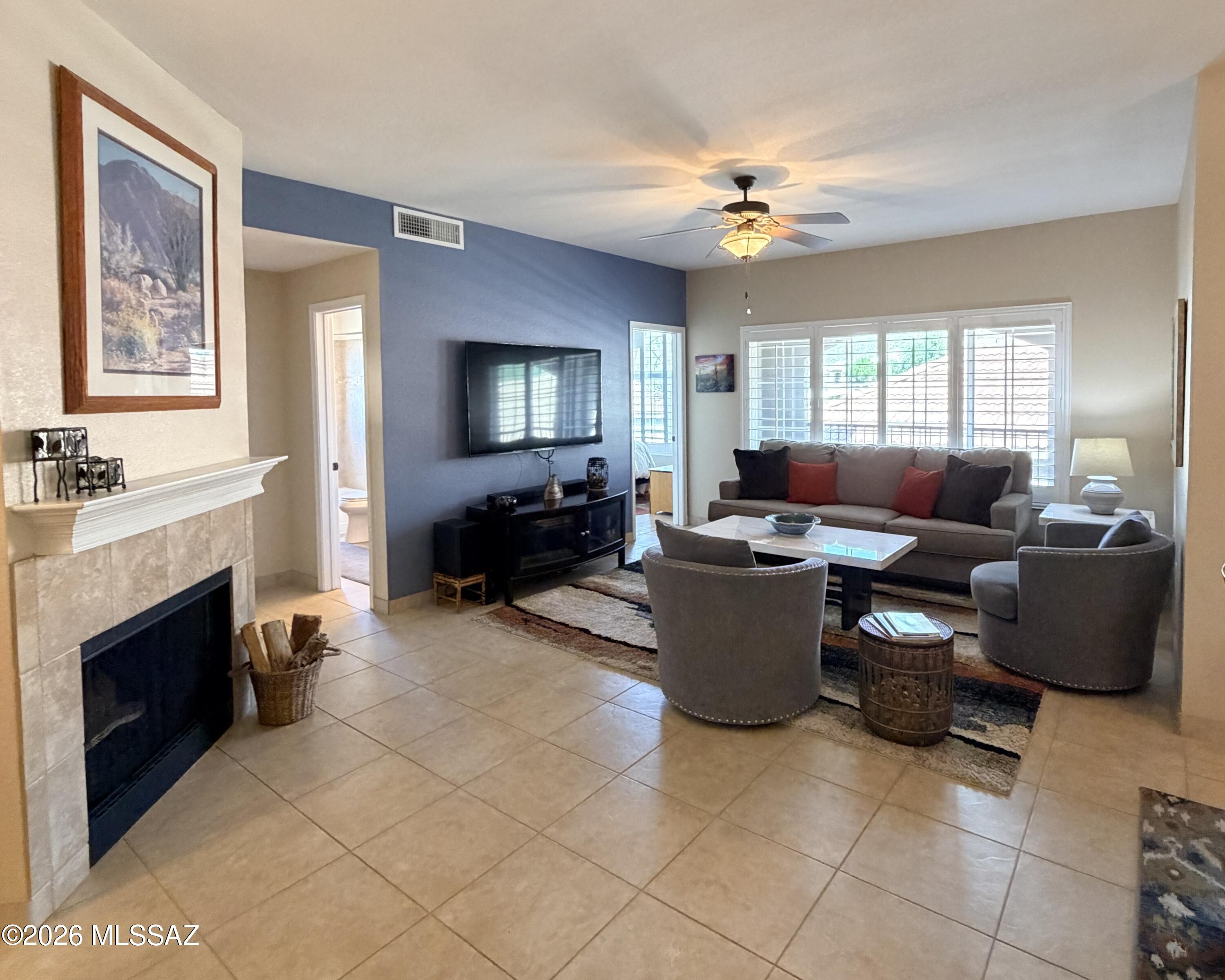 1500 E Pusch Wilderness Drive 5204 — photo
