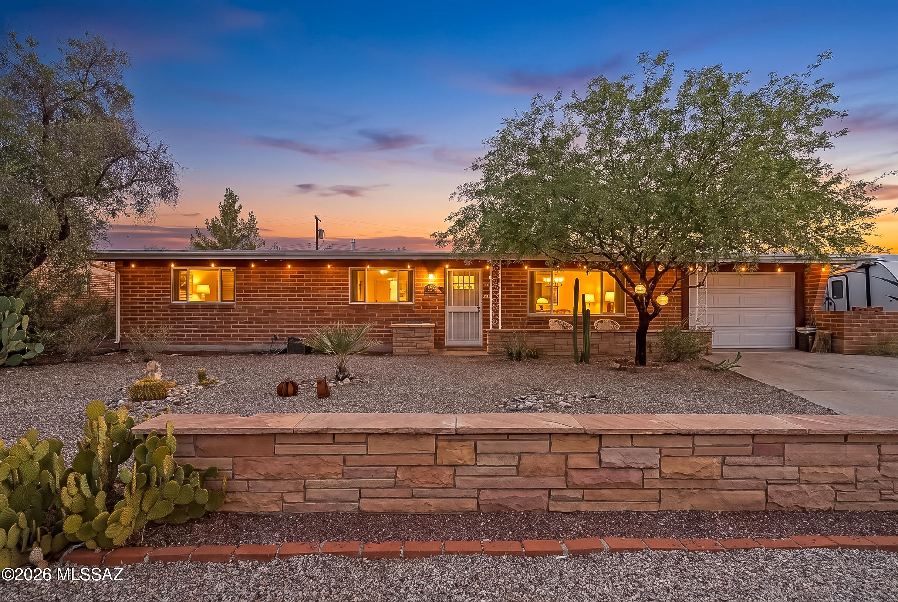 5151 E Hawthorne Place — photo