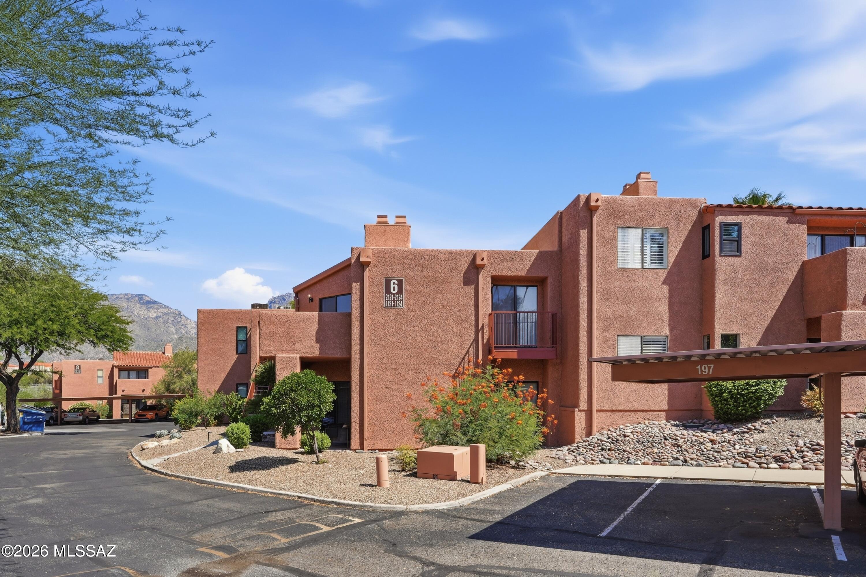 5051 N Sabino Canyon Road 2124 — photo