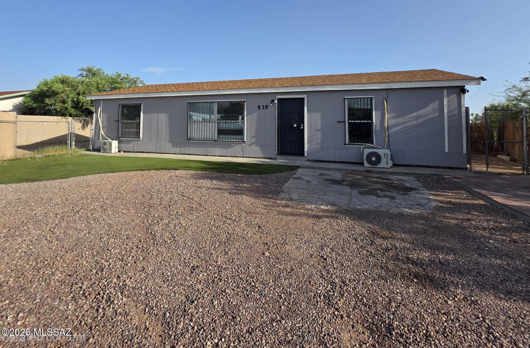 519 W Simmons Road — photo