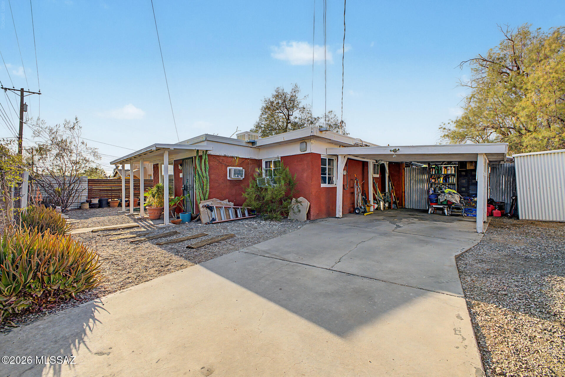 321 E Jacinto Street — photo
