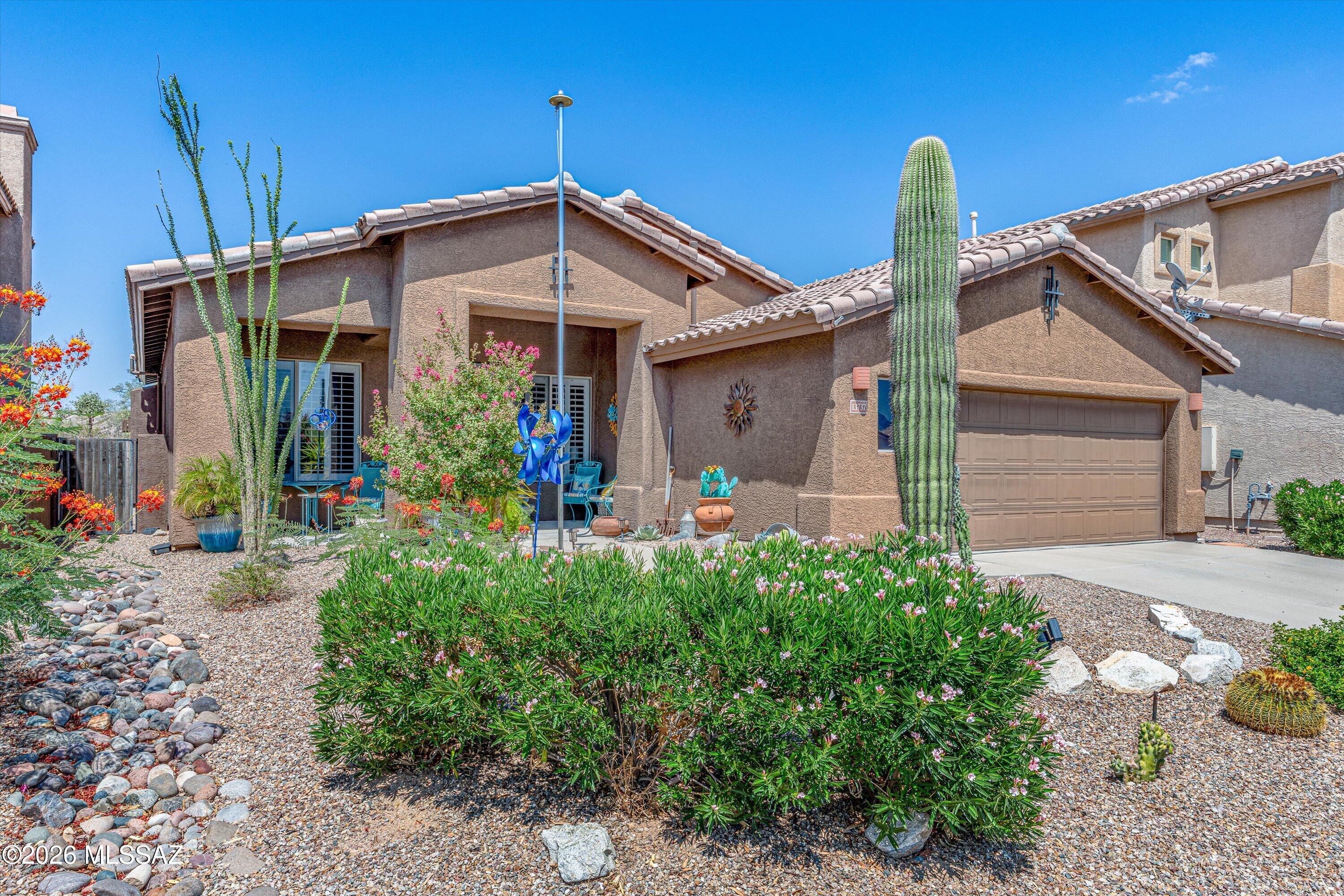 13737 N Carlynn Cliff Drive — photo