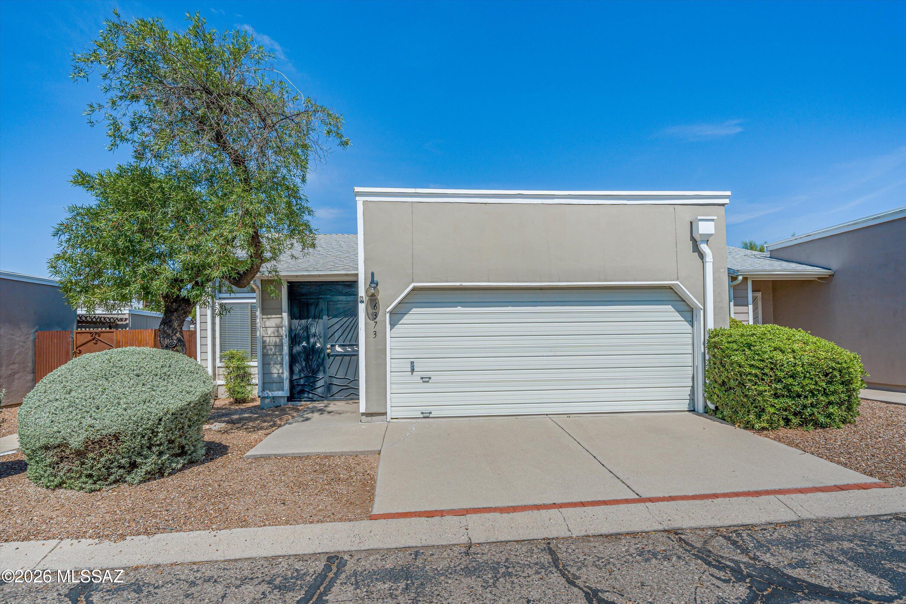 6373 N Willowhaven Drive — photo