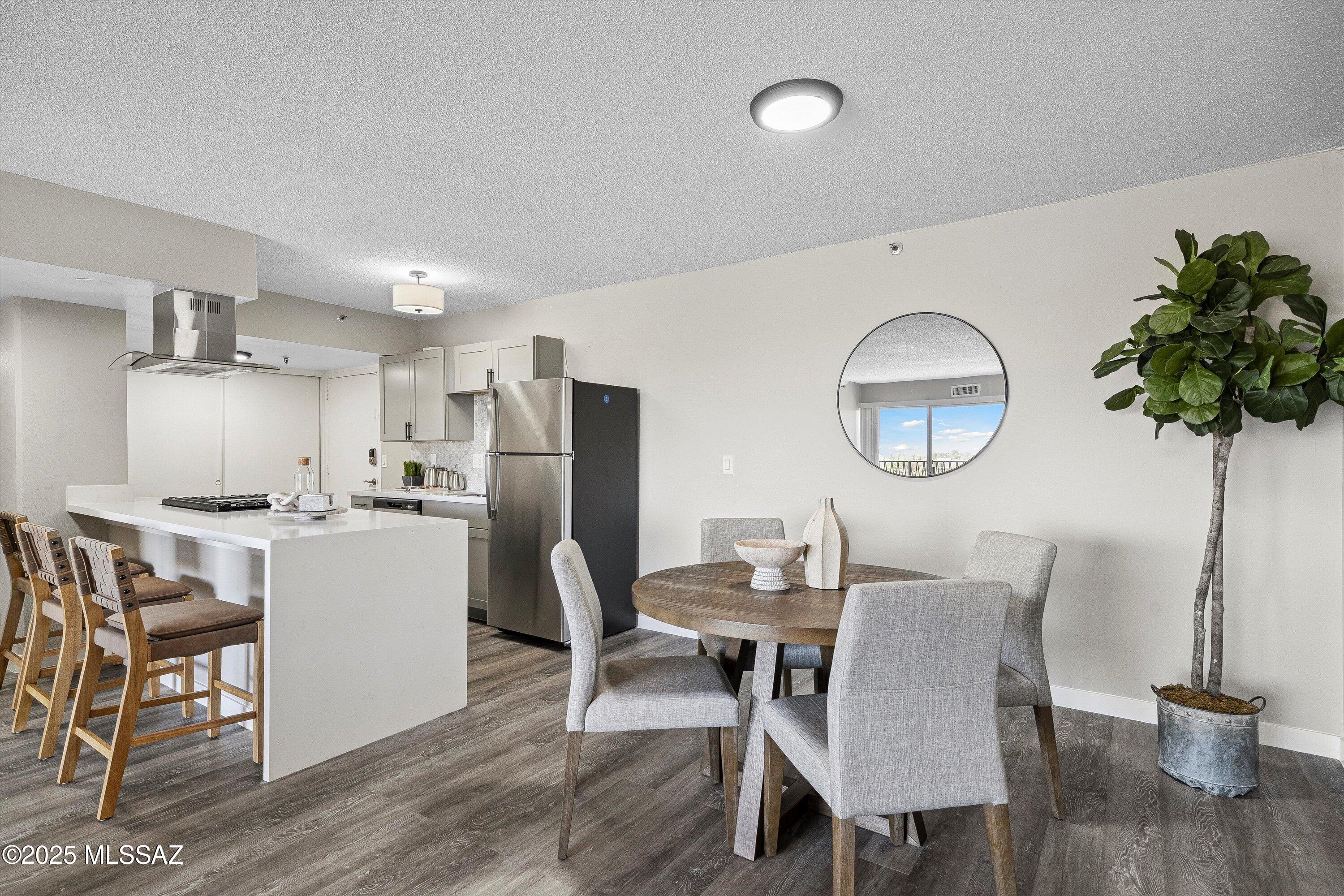 425 W Paseo Redondo Drive 9a — photo
