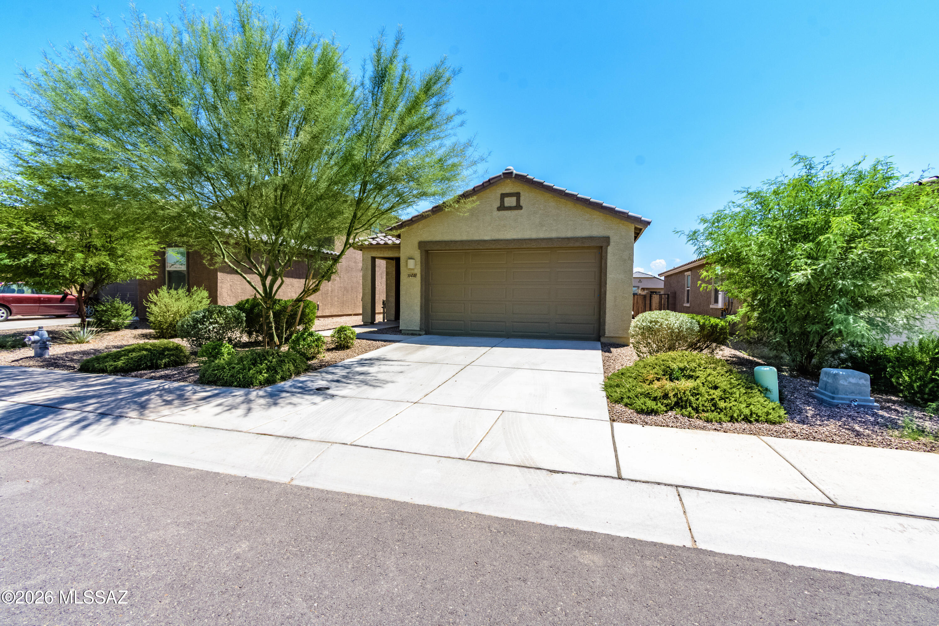 10441 W Vandever Drive — photo
