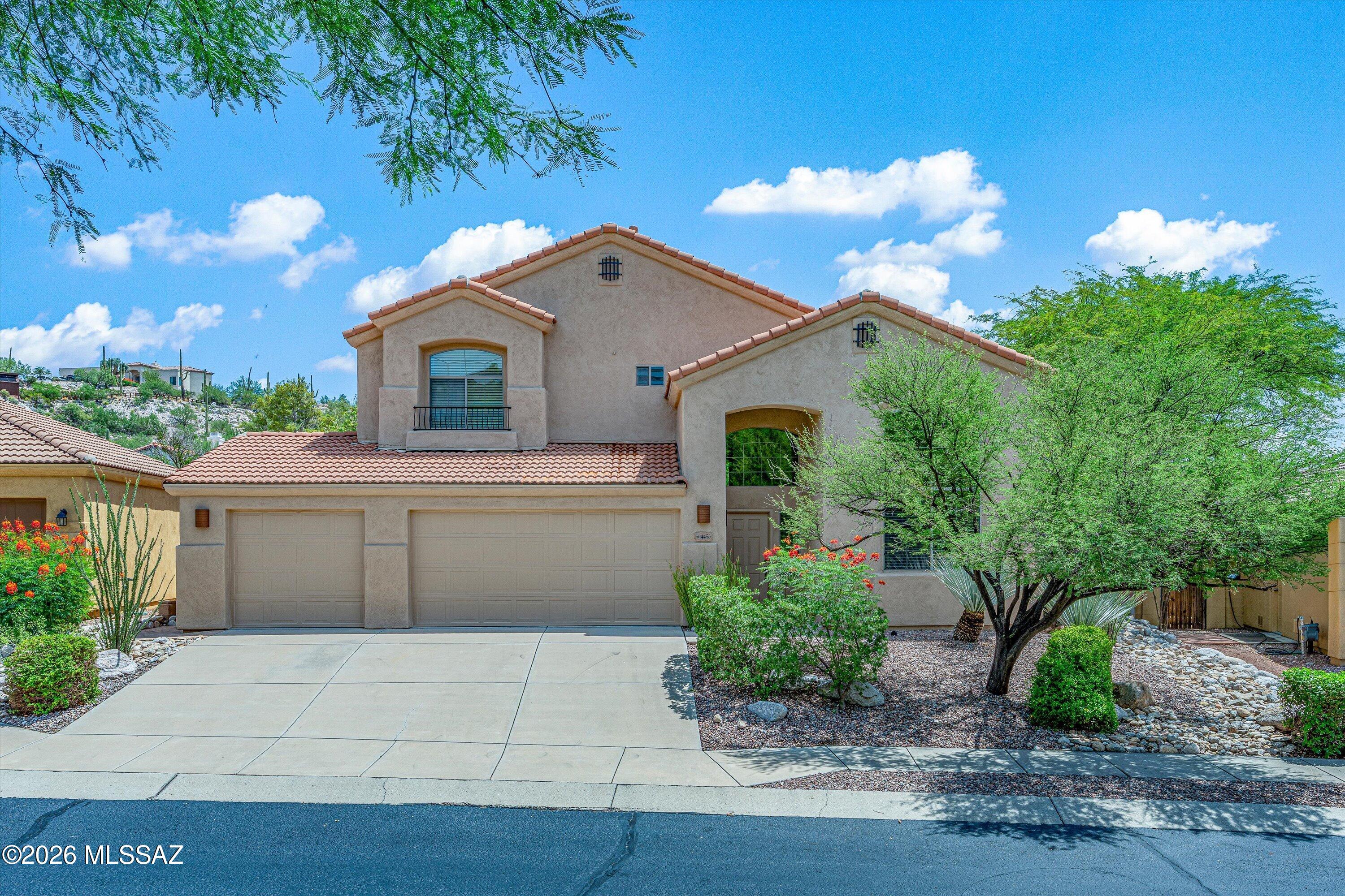 4456 N Saddle View Drive — photo