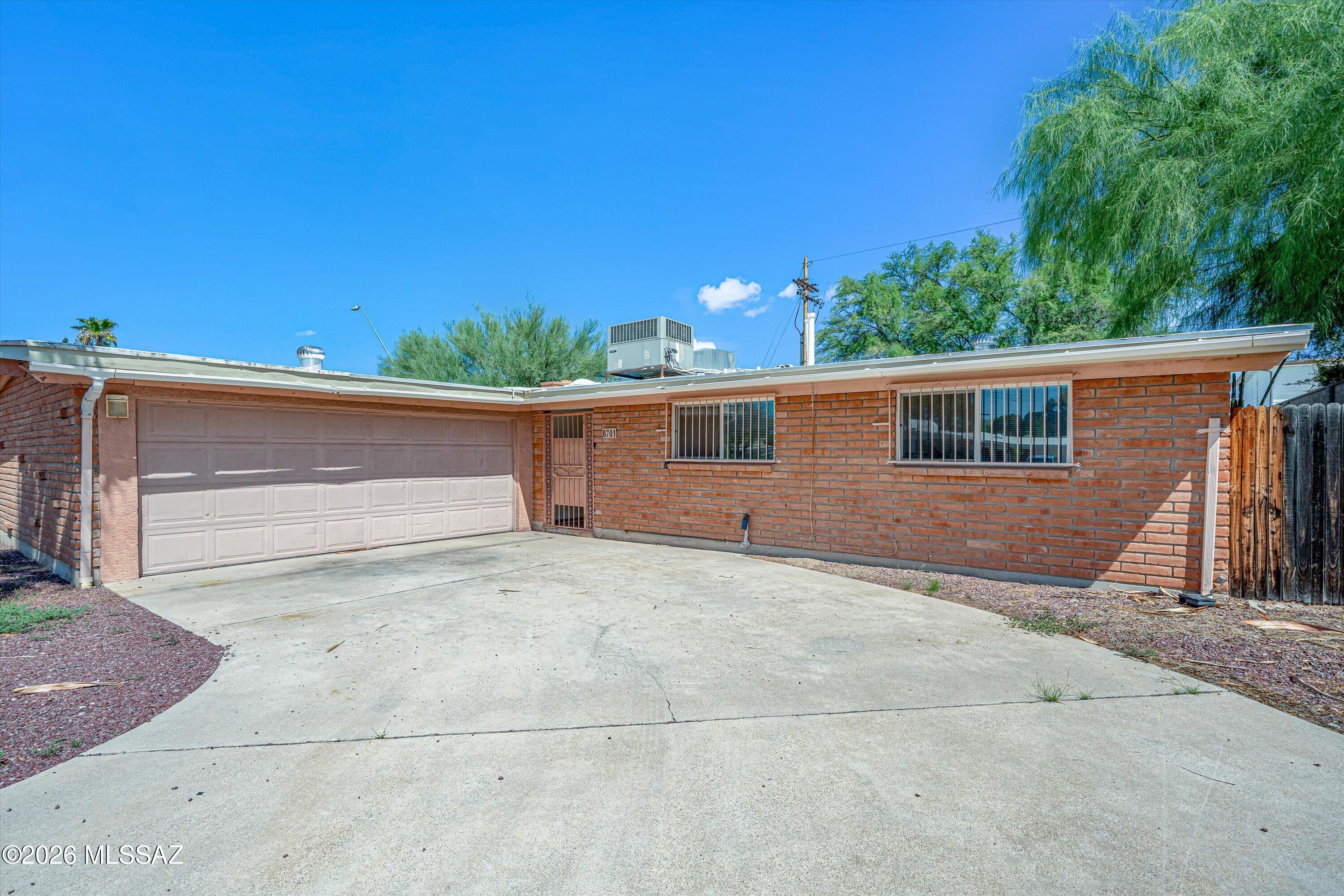 8701 E Baker Street, Tucson, AZ 85710 — photo 2