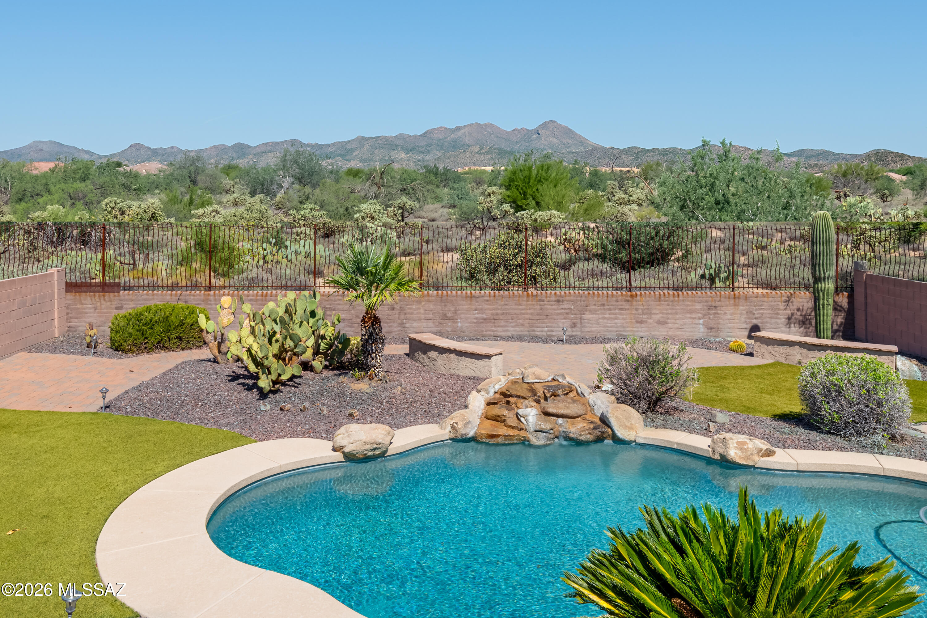 379 E Honey Bee Preserve Way — photo