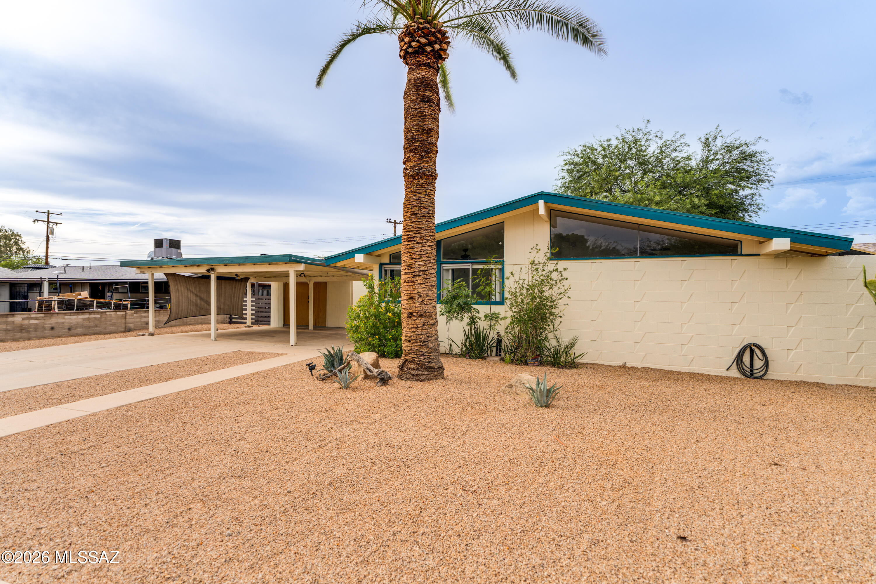 1264 W Wheatridge Drive — photo