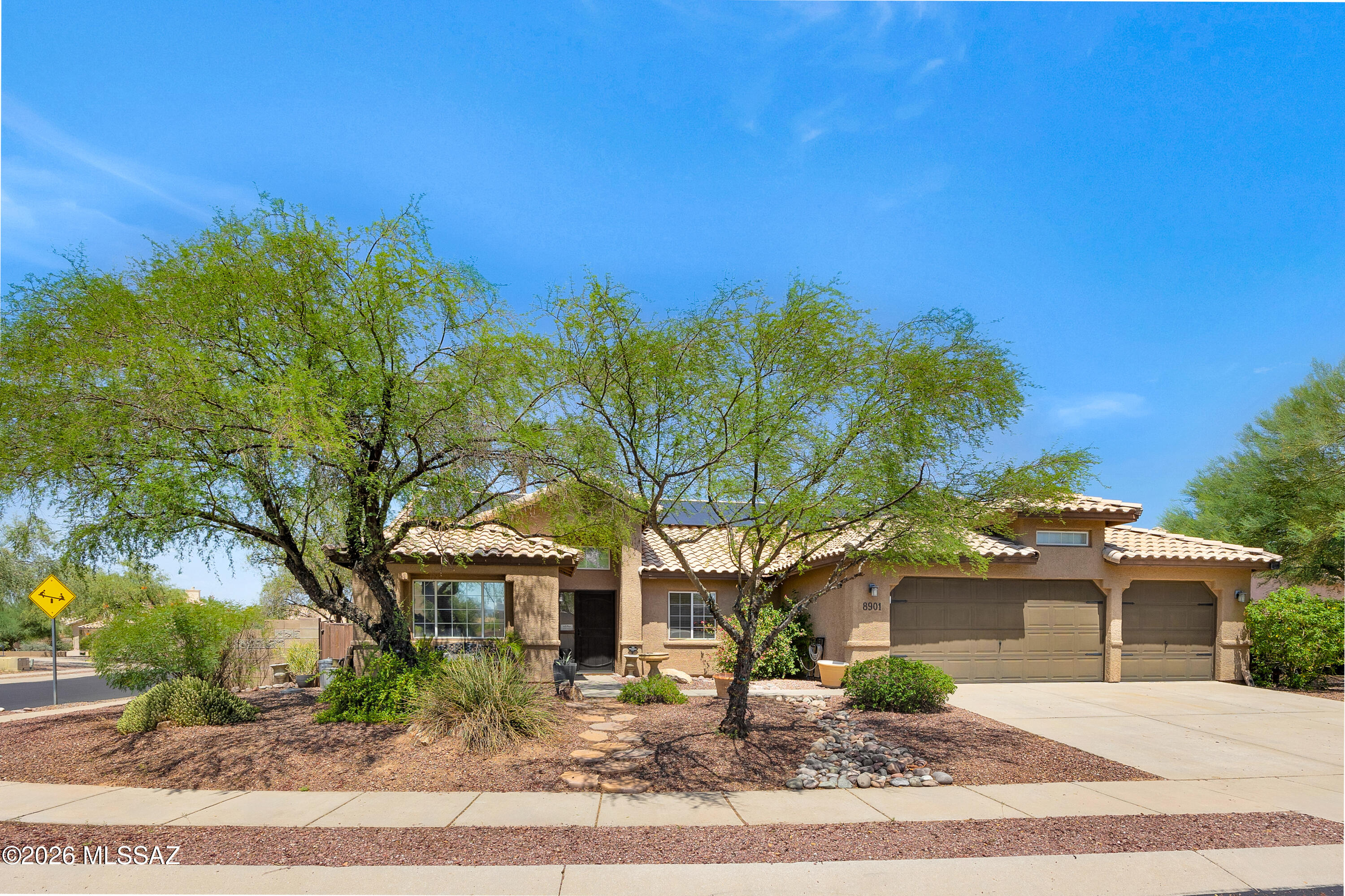8901 N Palm Brook Drive — photo