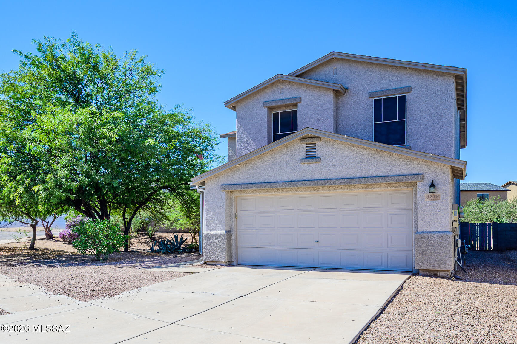 6218 E Stonechat Drive — photo