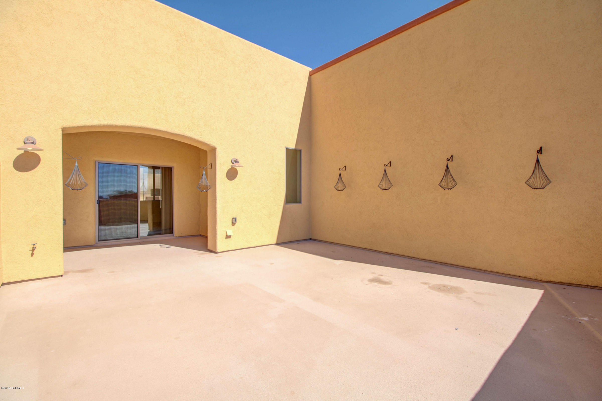 2418 E Blue Diamond Drive — photo