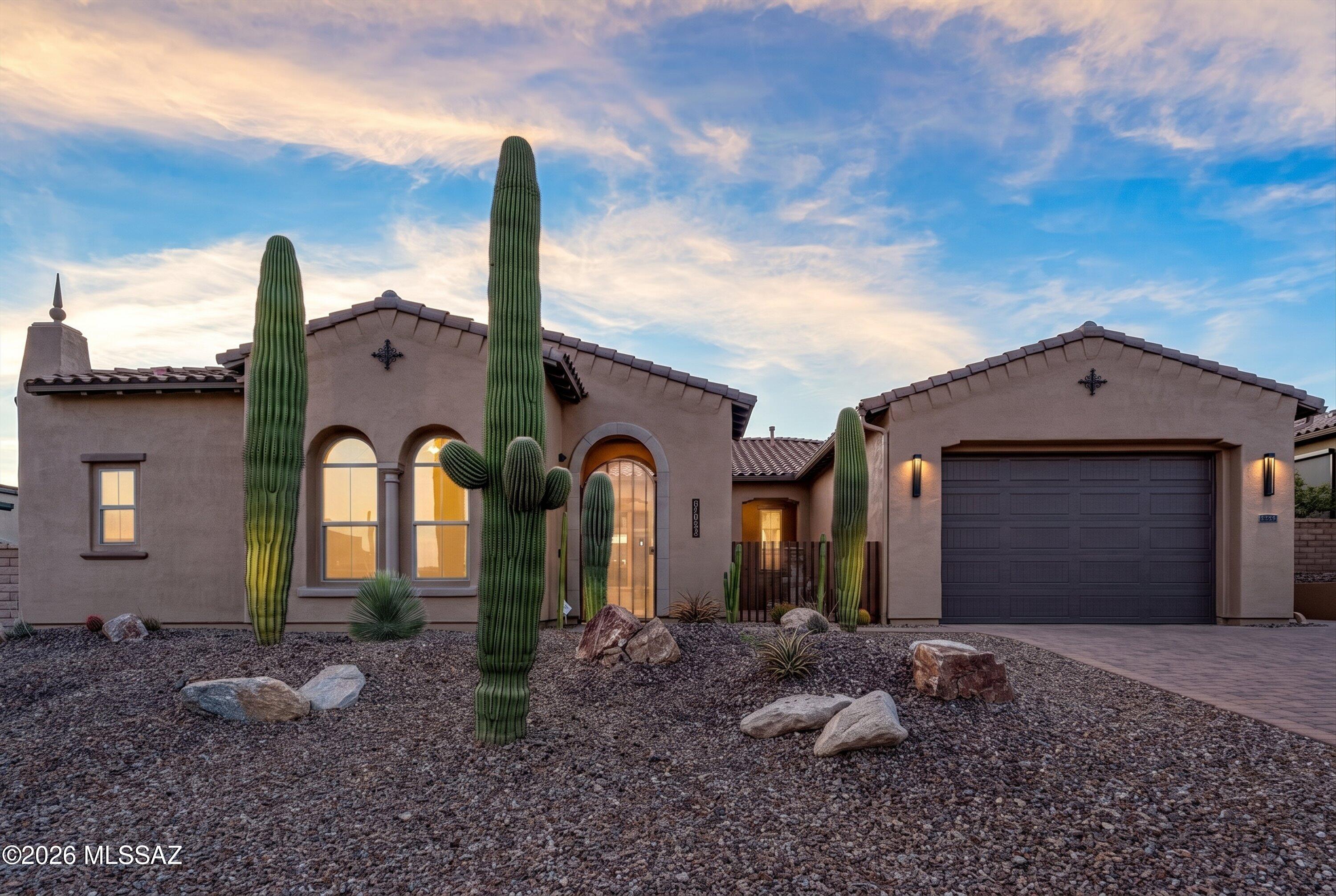 14175 N Los Saguaros Drive — photo