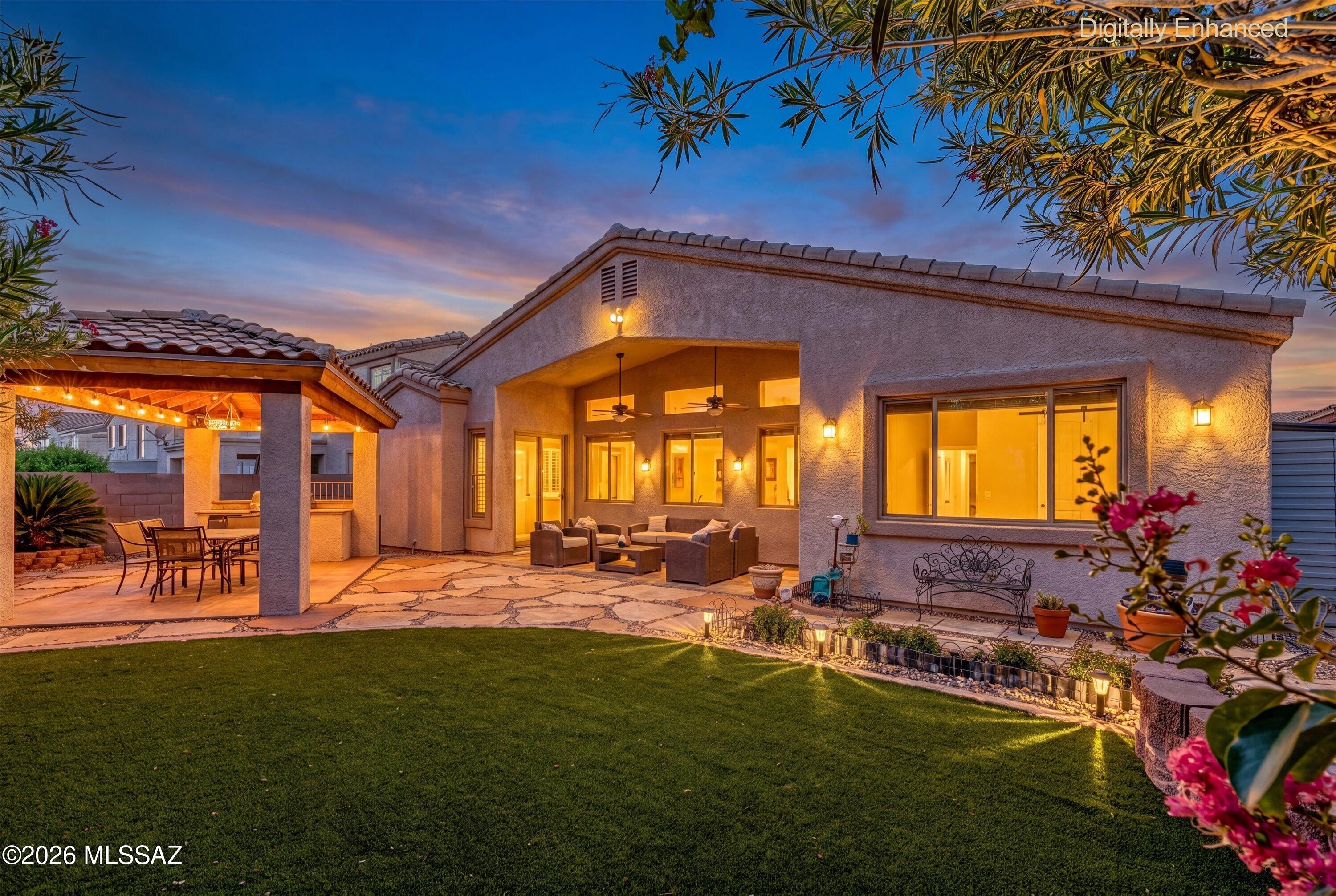 327 W Klinger Canyon Drive — photo