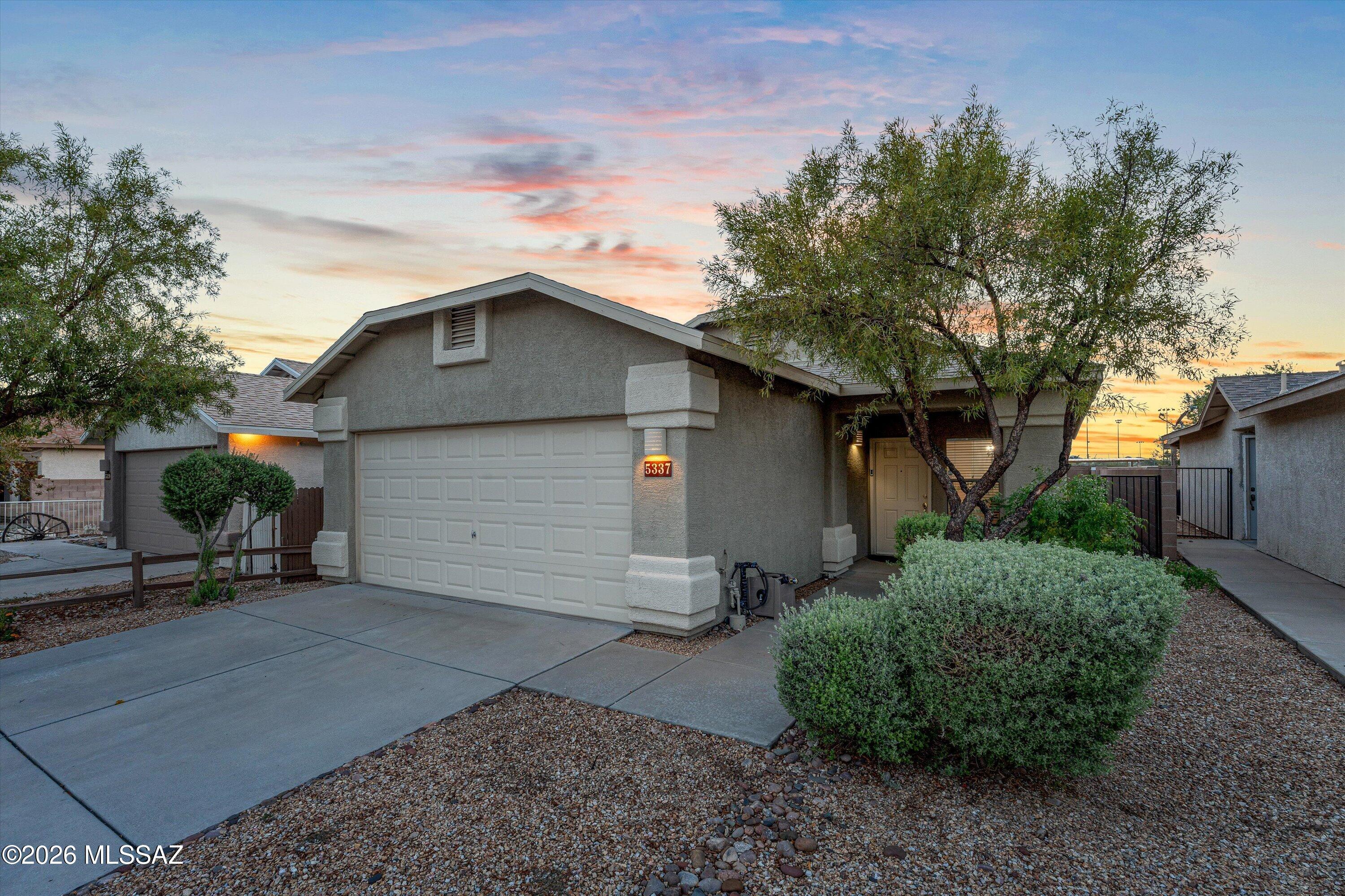 5337 N Crowley Lane — photo