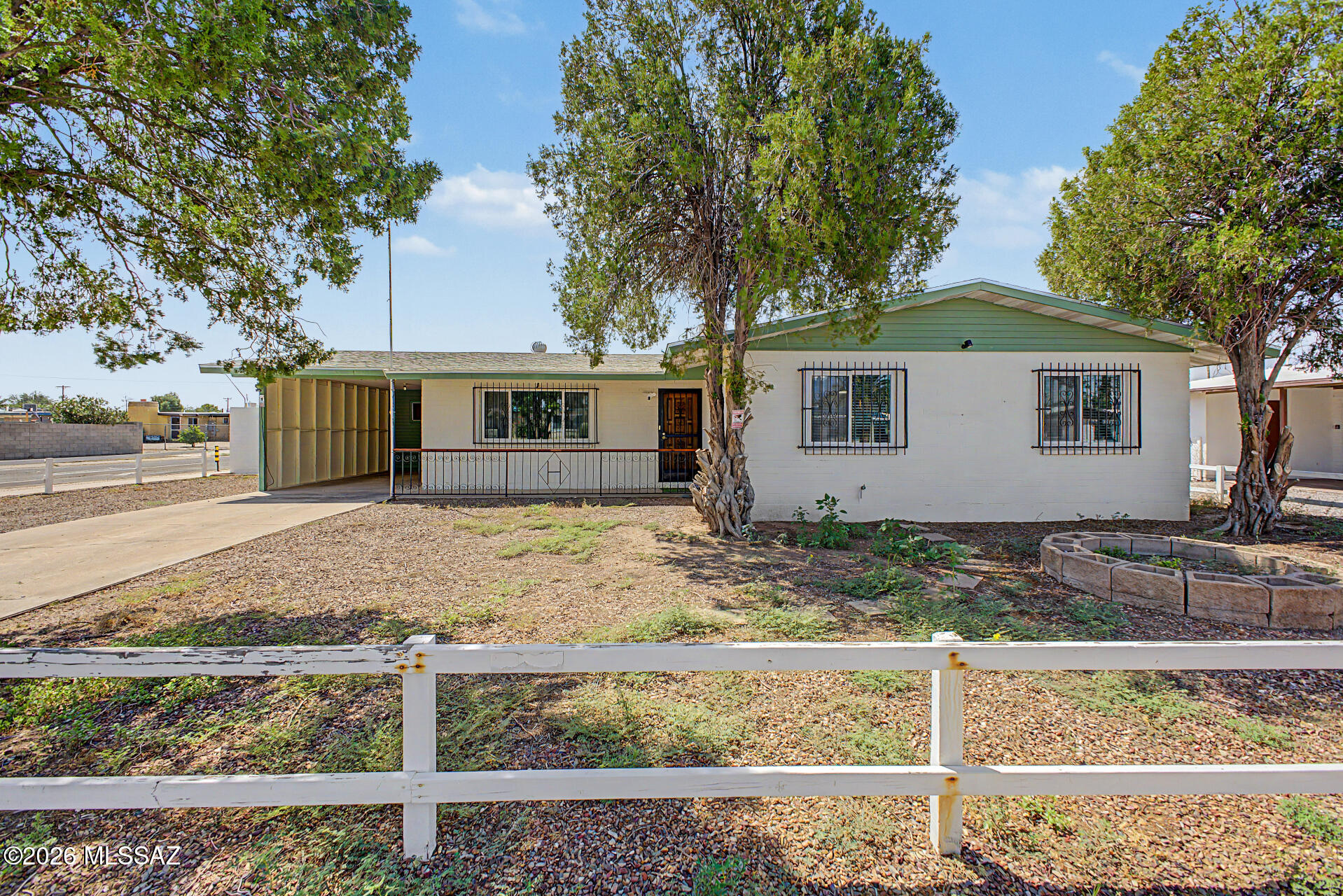 6866 E David Drive — photo