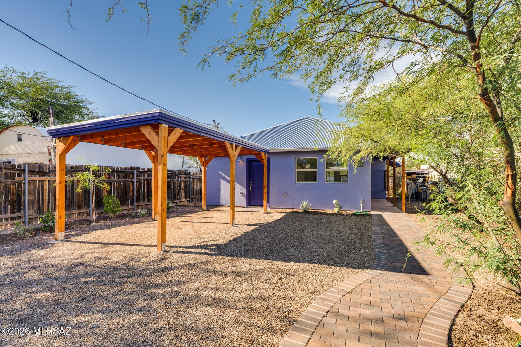 822 W Green Street — photo