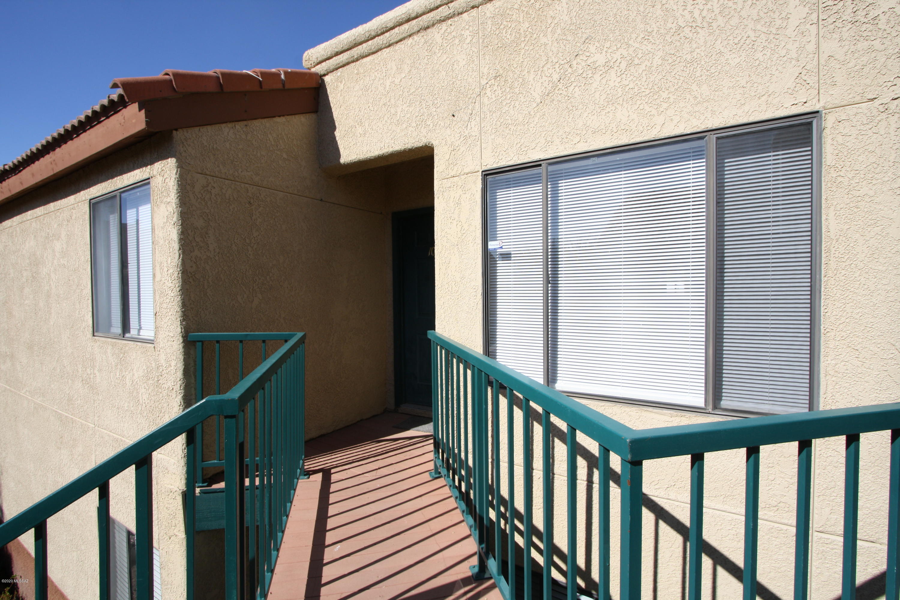 3690 N Country Club Road 1038 — photo