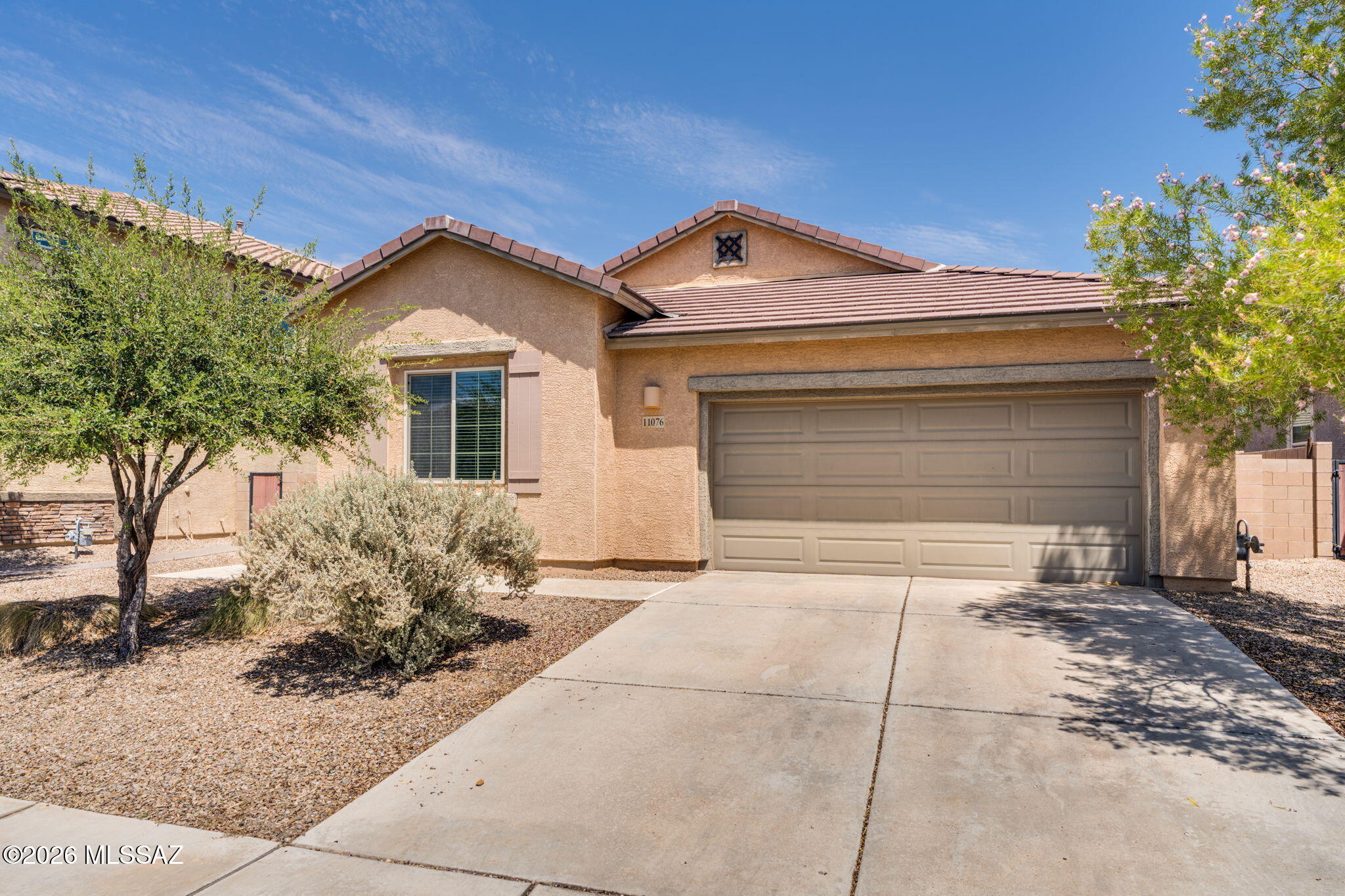 11076 W Fountain View Drive — photo