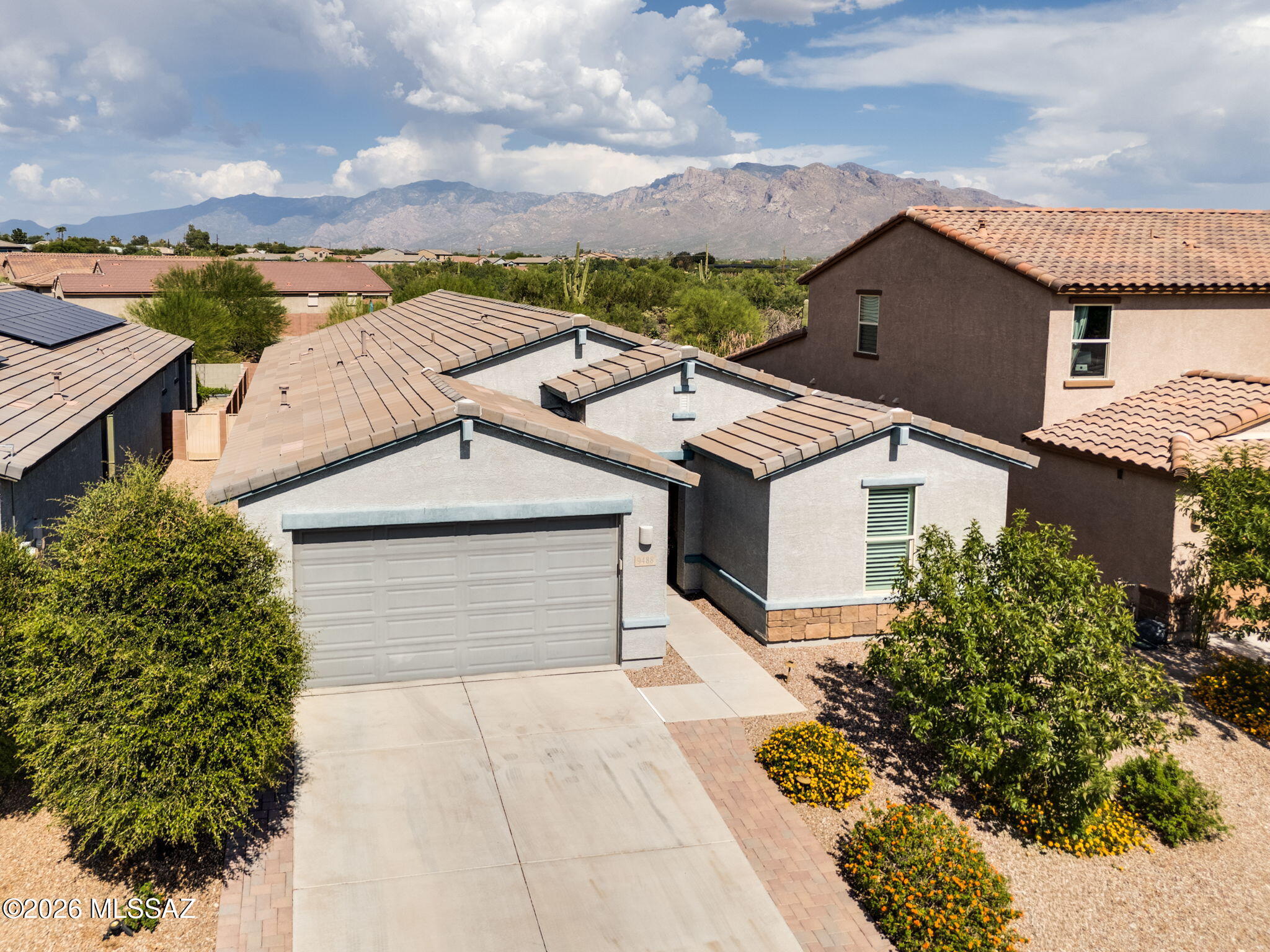 9488 N Mirage Sky Court — photo