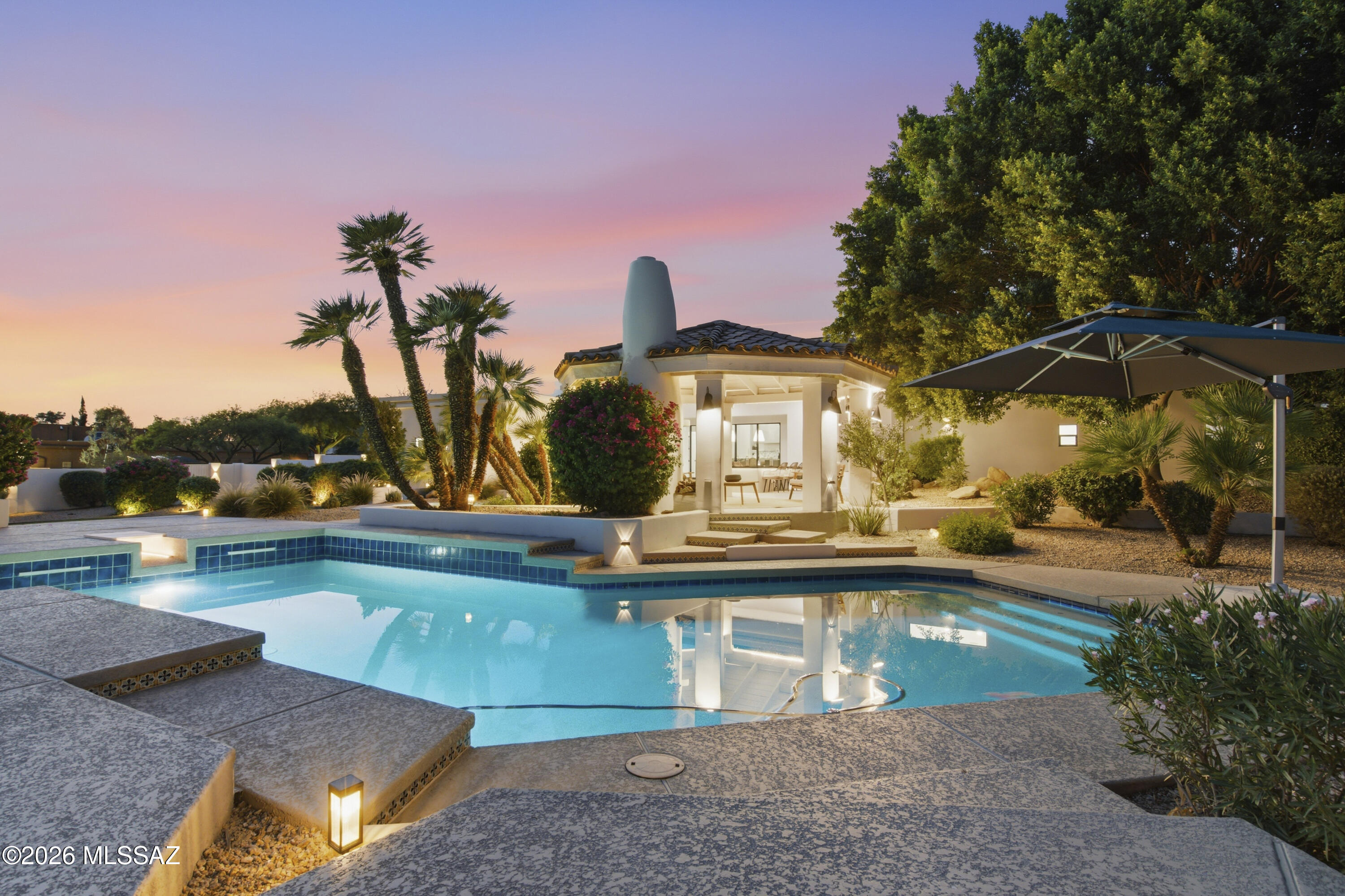 10541 E Windrose Drive — photo