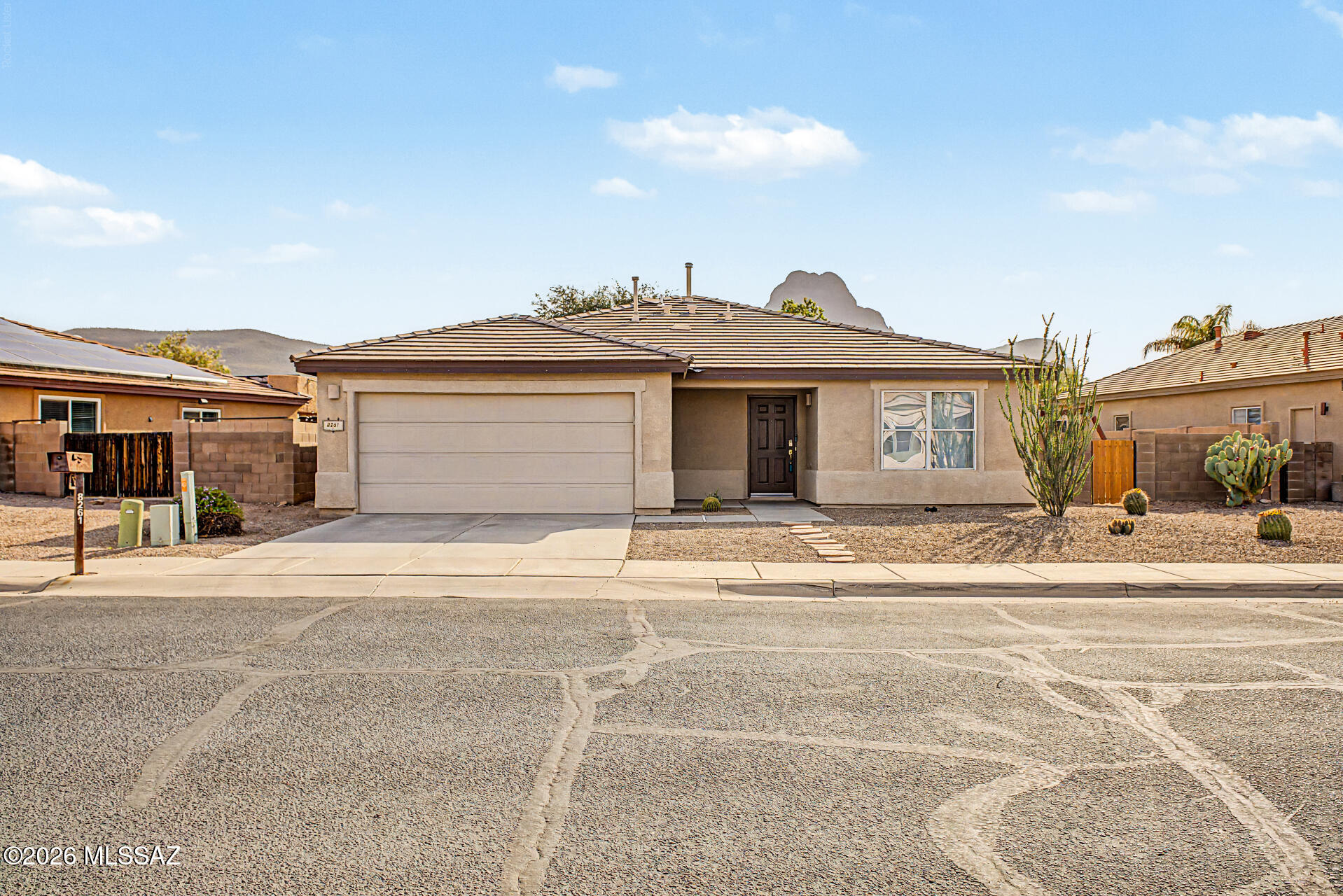 8261 N Stonehill Drive — photo