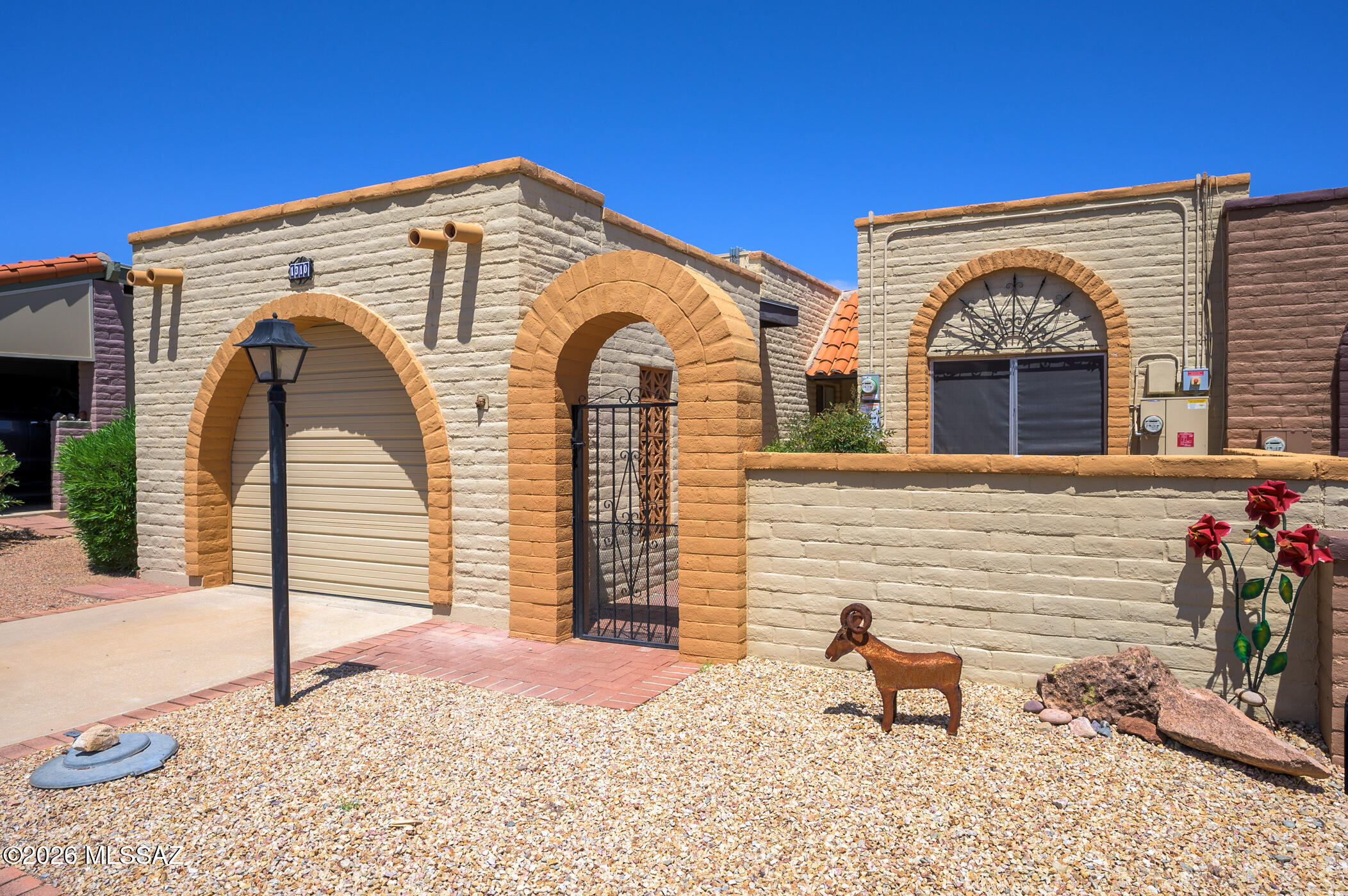 1310 W Calle Serrano — photo