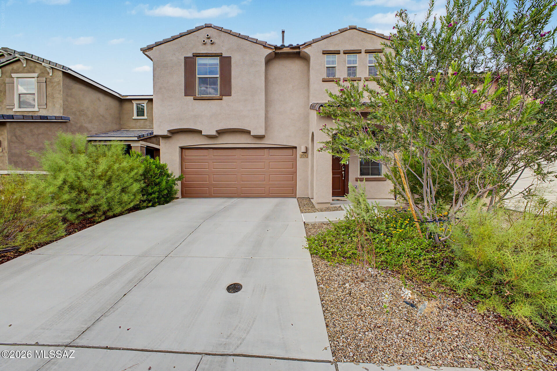 924 W Calle Lindo Clavel — photo